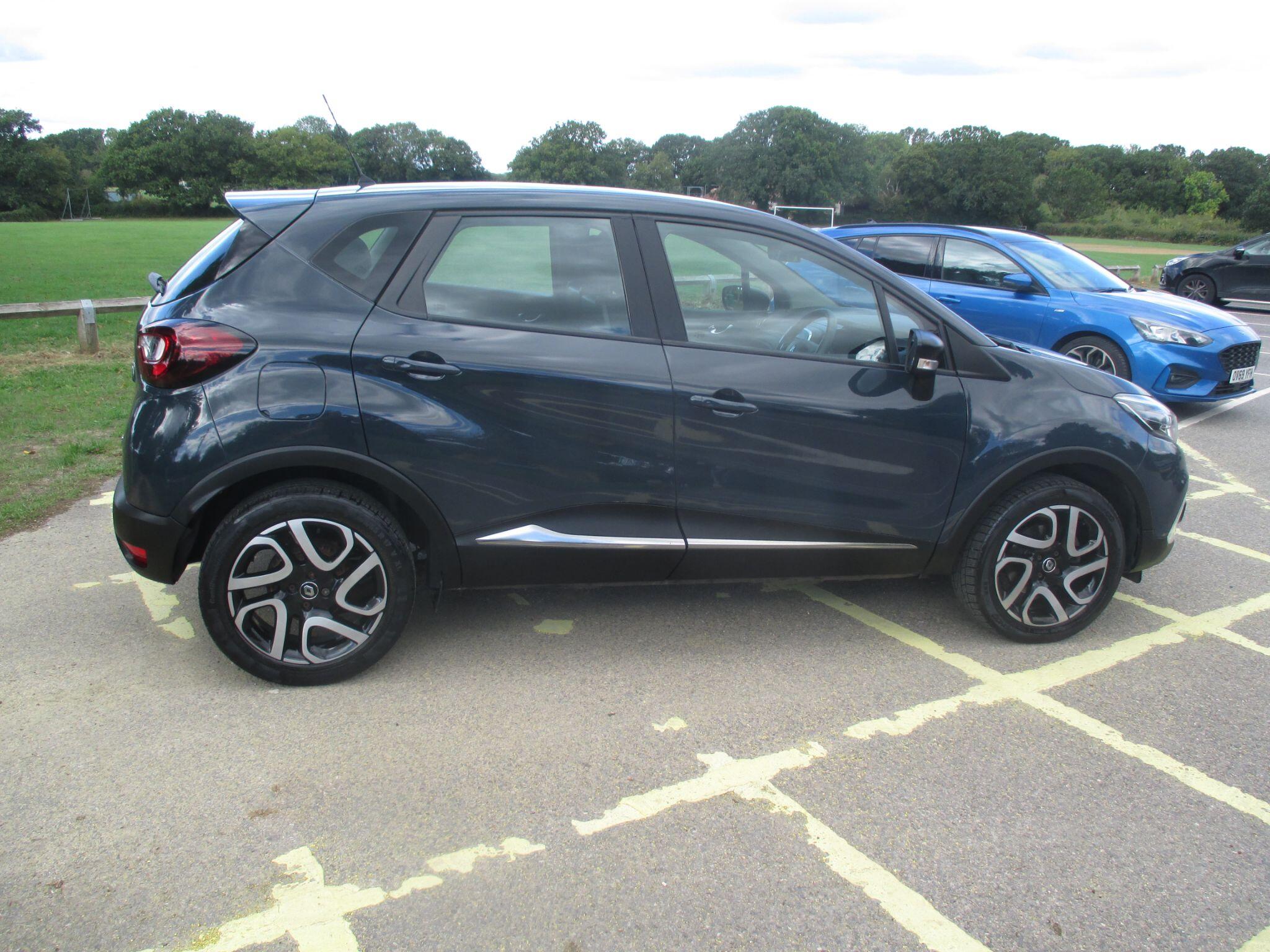 Renault Captur view 9