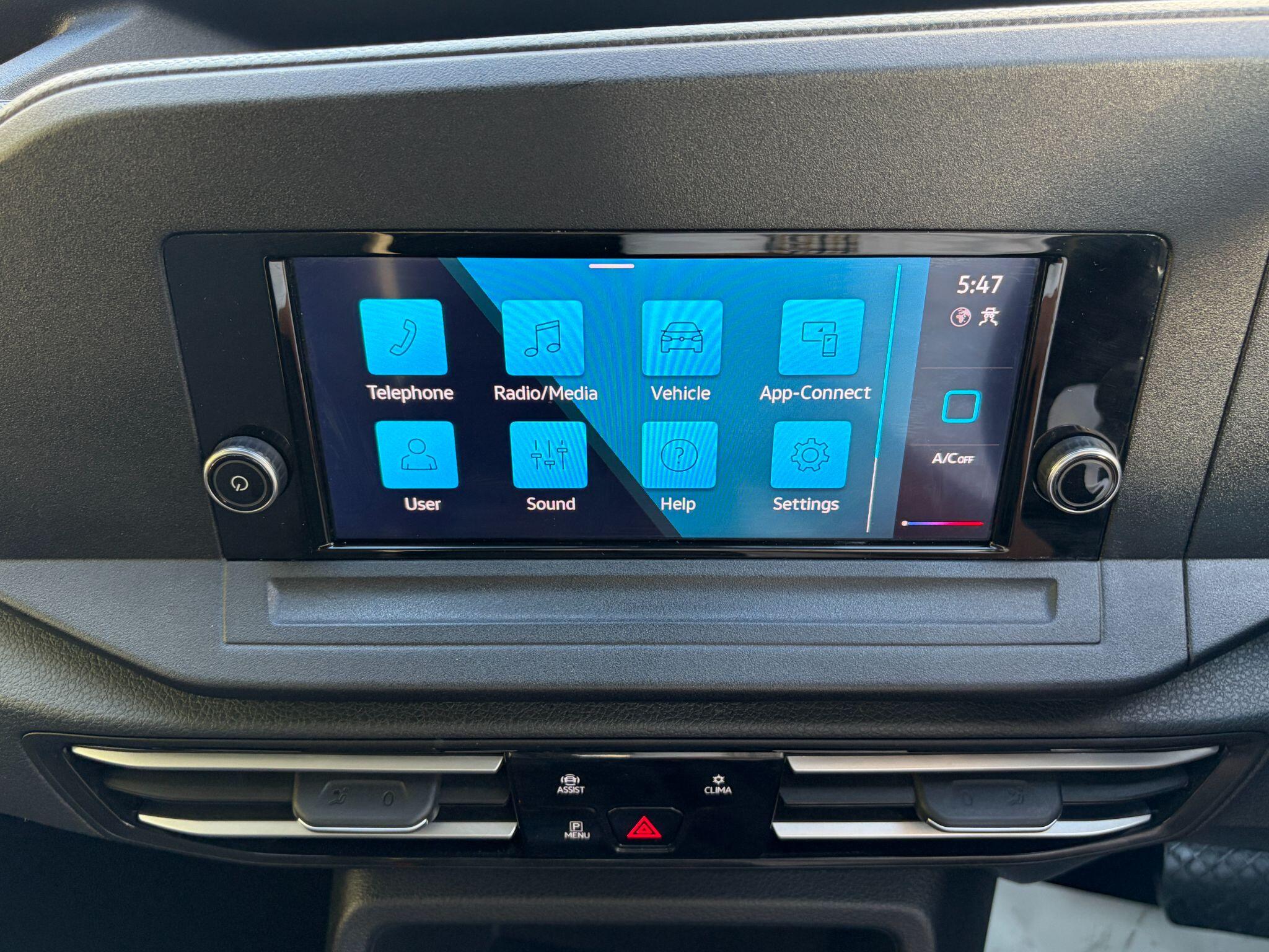 Volkswagen Caddy Maxi view 18