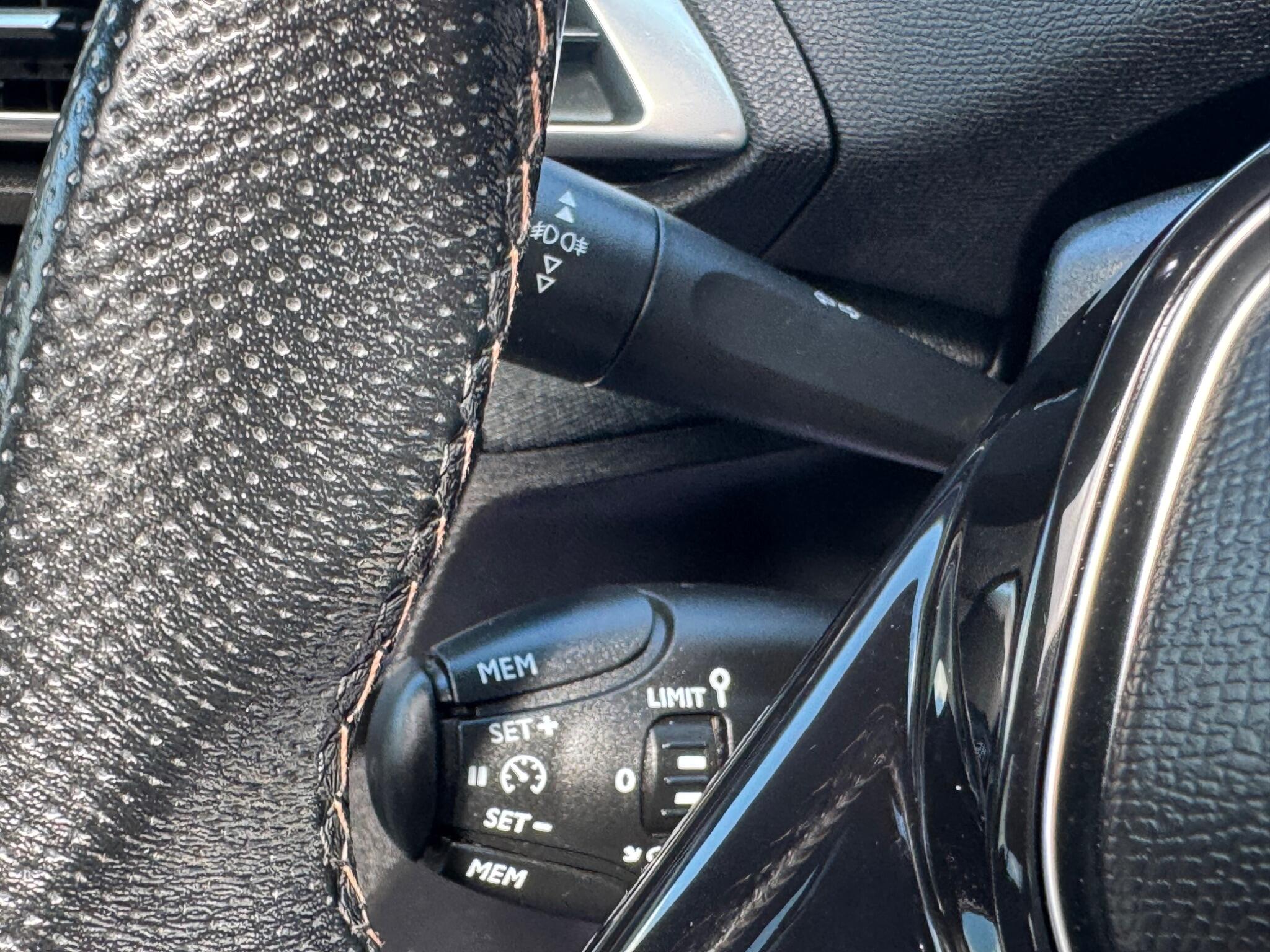 Peugeot 3008 view 23