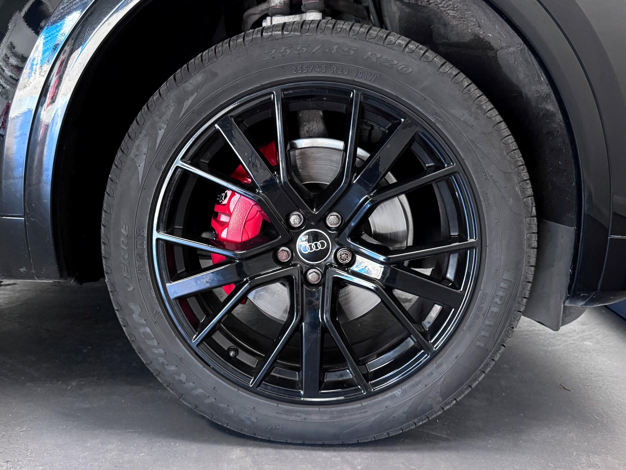Audi Q5 view 57