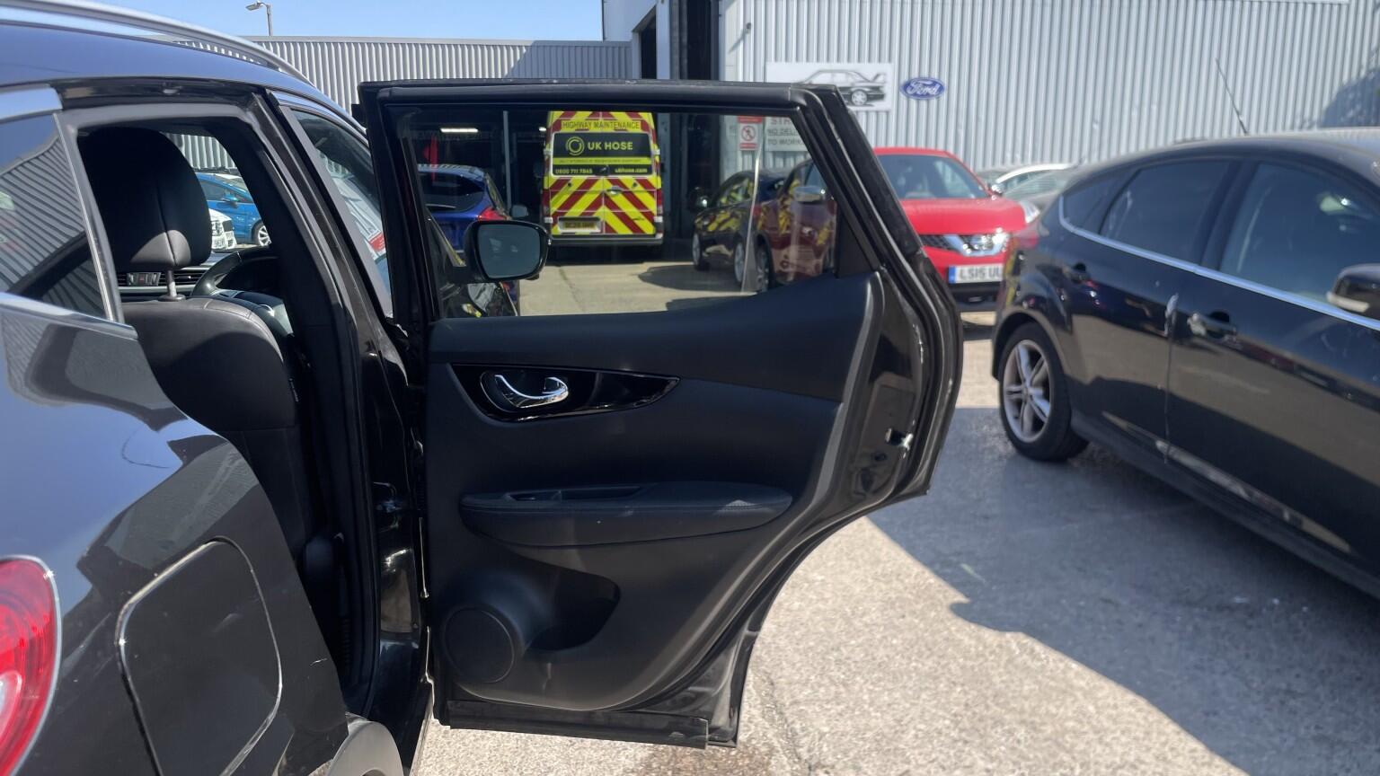 Nissan Qashqai view 22