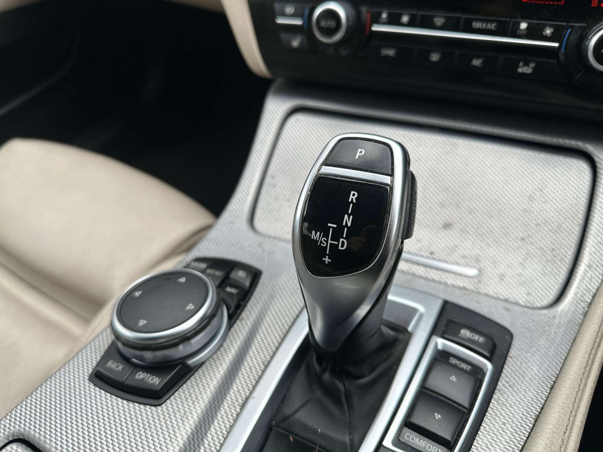 BMW 5 Series view 30