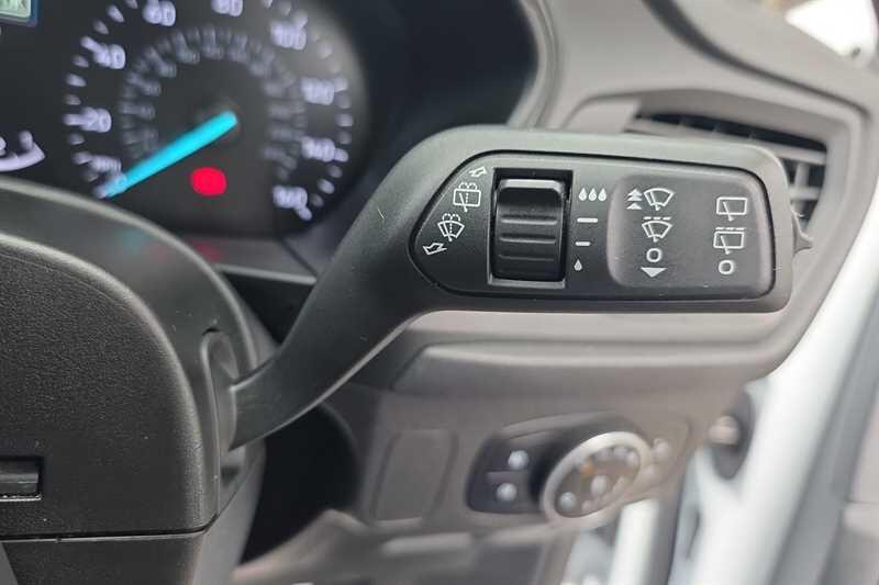 Ford Focus view 32