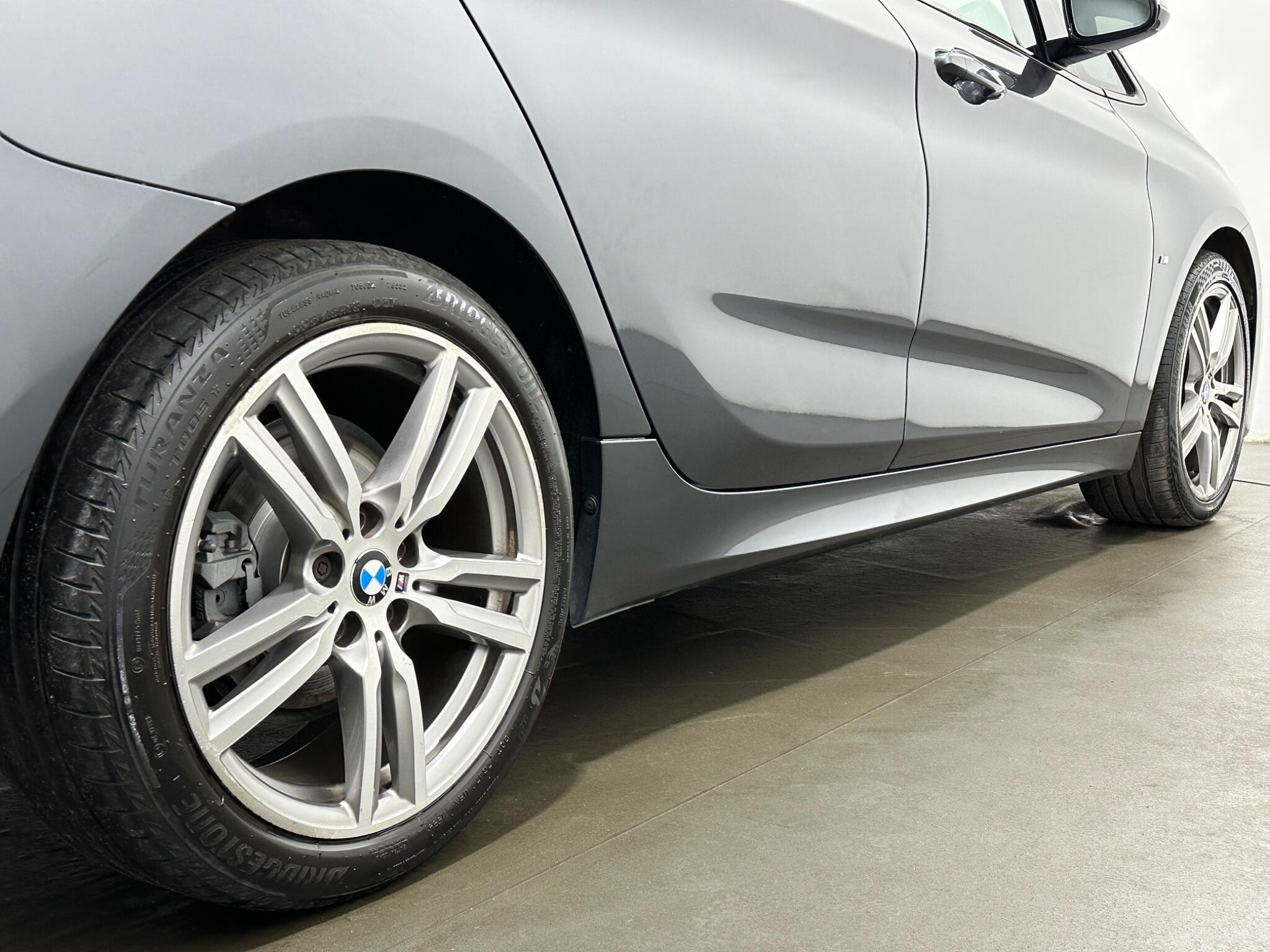 BMW 2 Series view 50