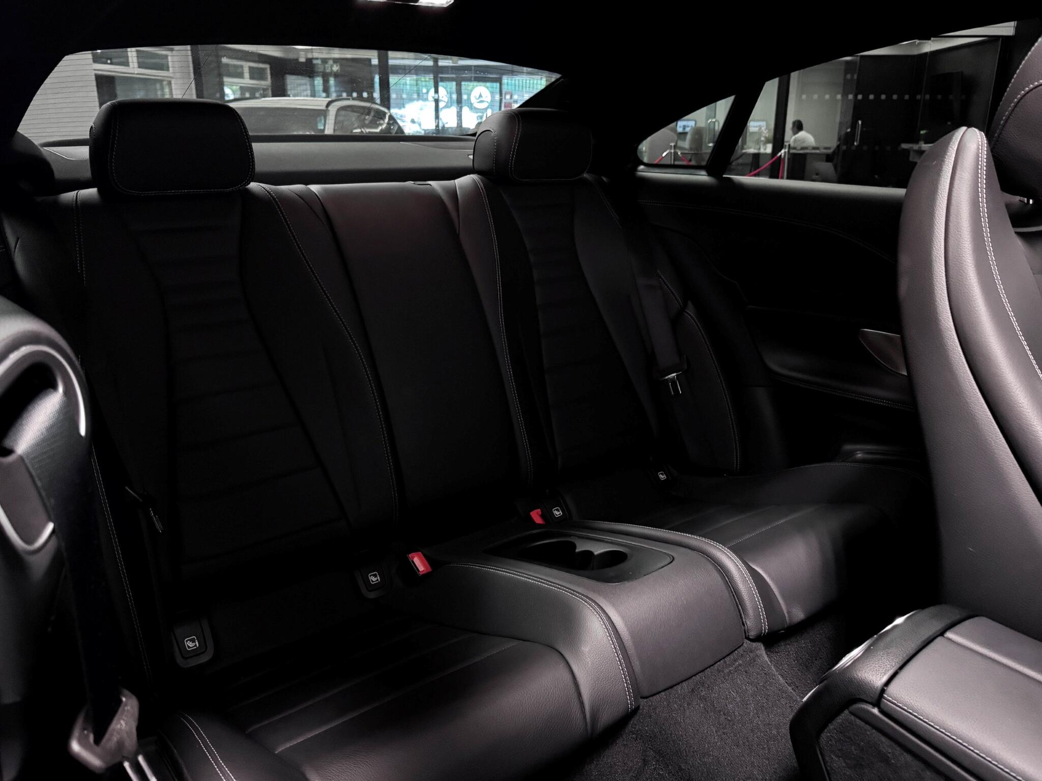 Mercedes-Benz E-Class view 13