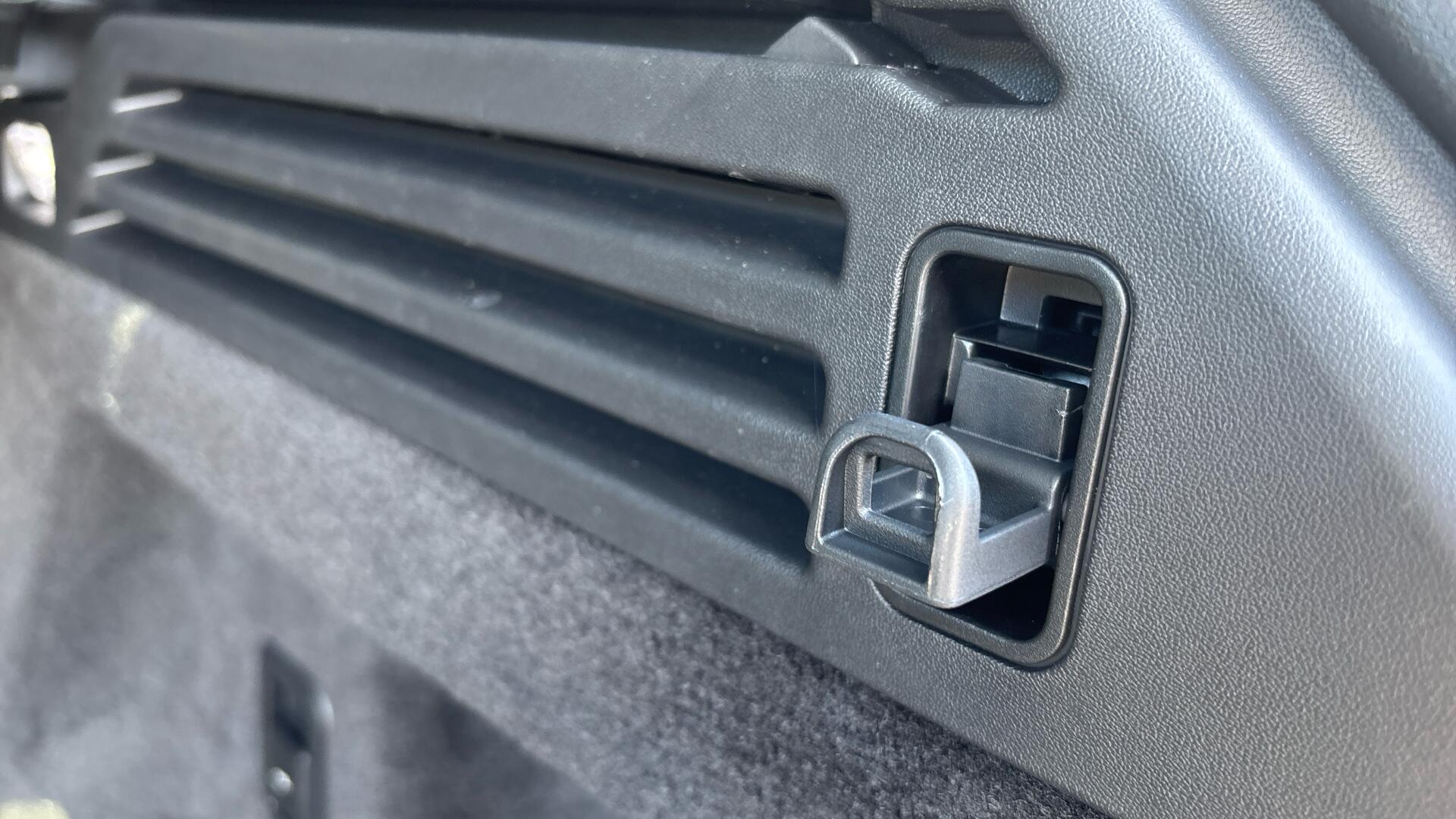 Land Rover Range Rover Sport view 26