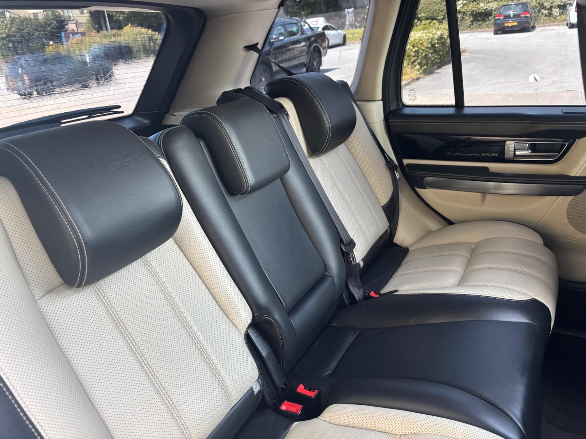 Land Rover Range Rover Sport view 16
