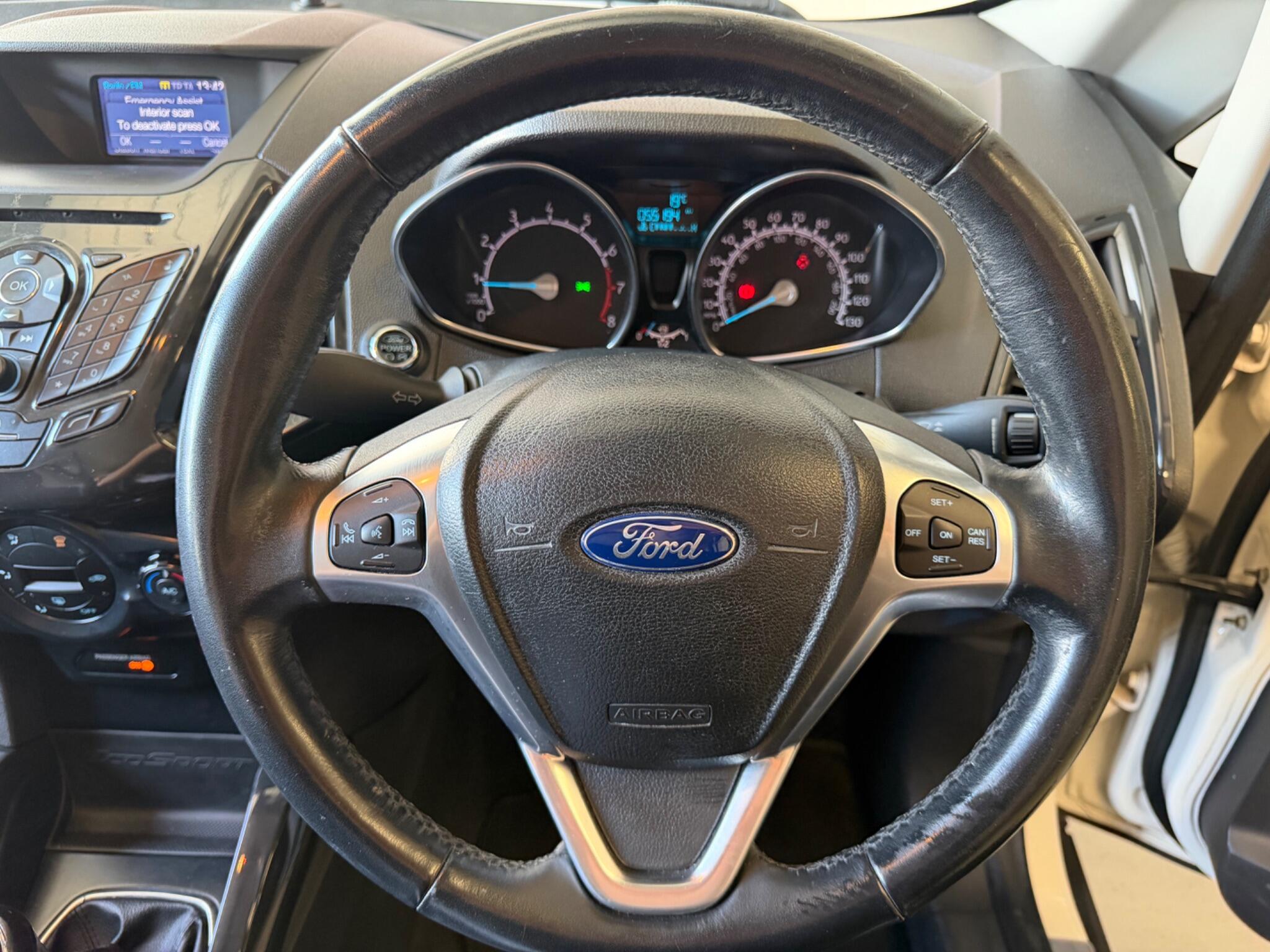 Ford Ecosport view 38