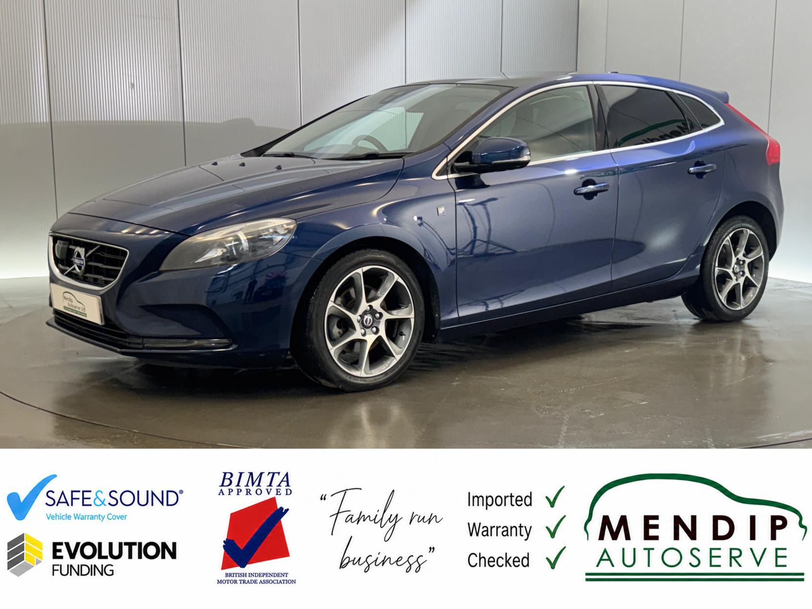 Volvo V40 view 3