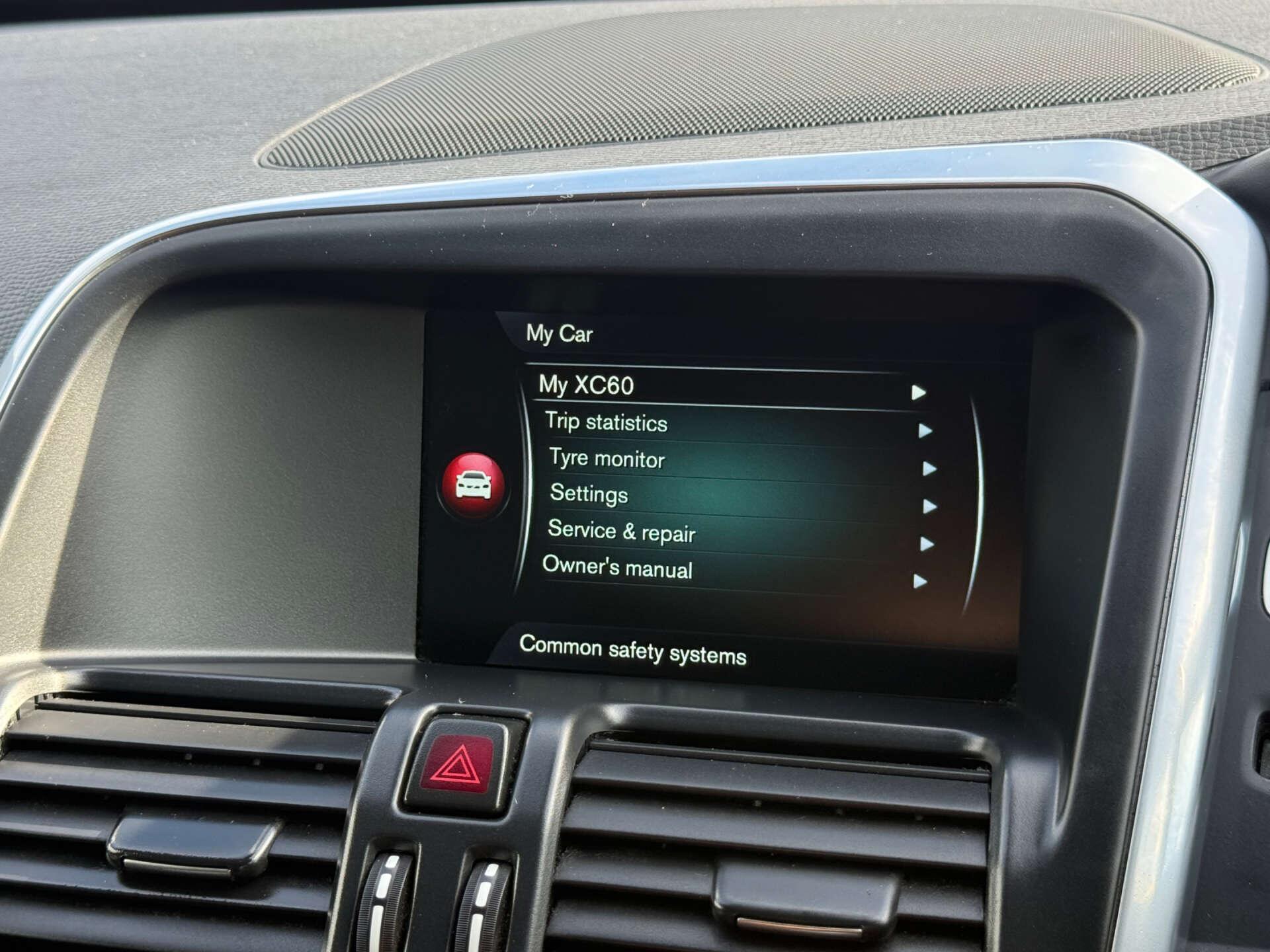 Volvo XC60 view 63