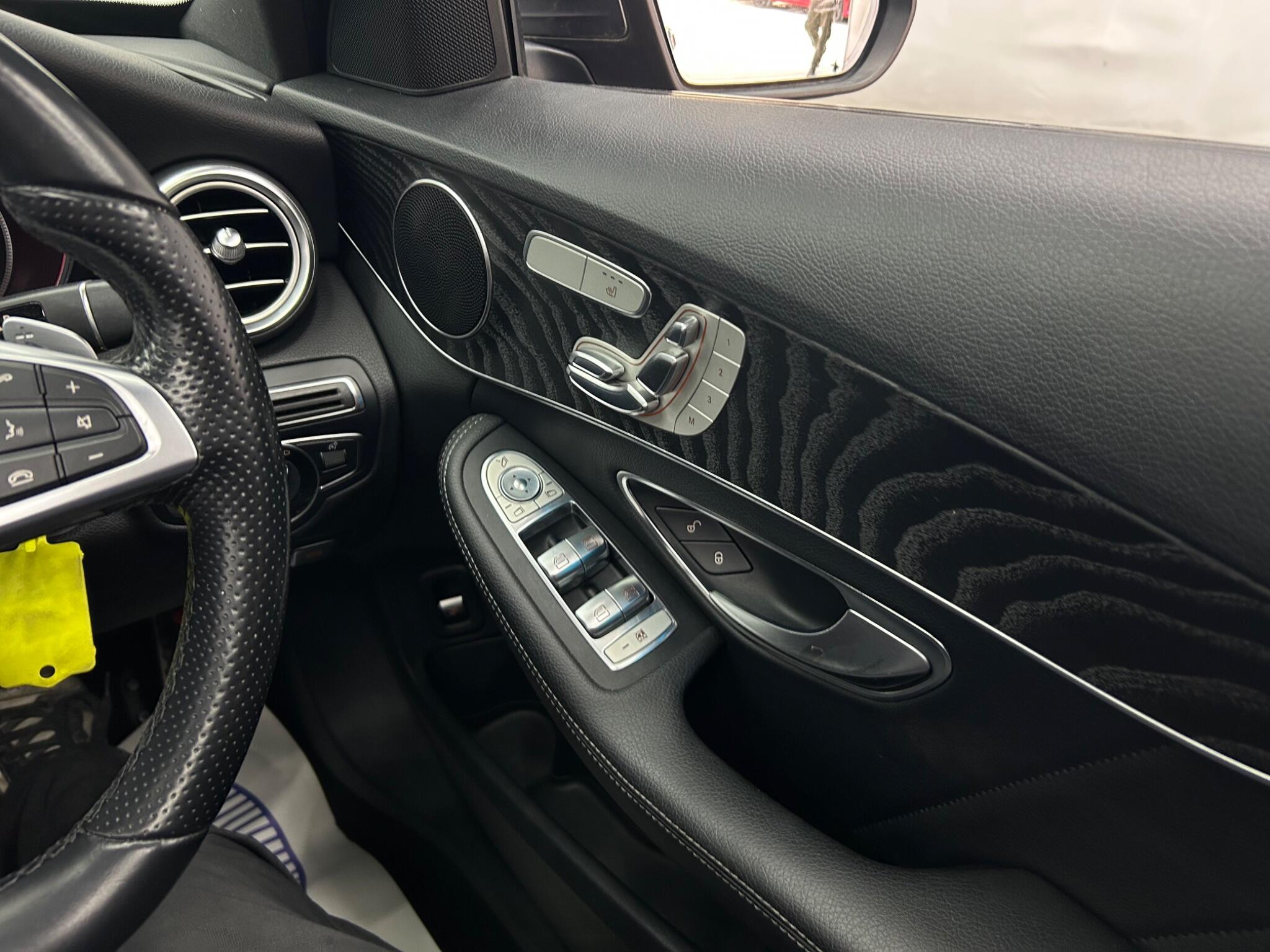 Mercedes-Benz C Class view 51