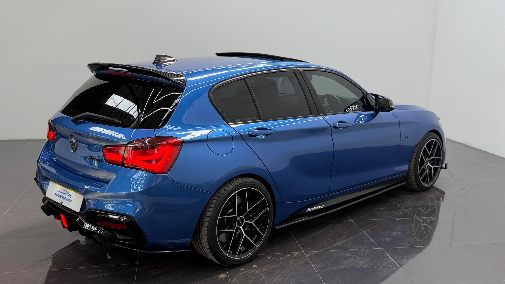 BMW 1 Series view 13