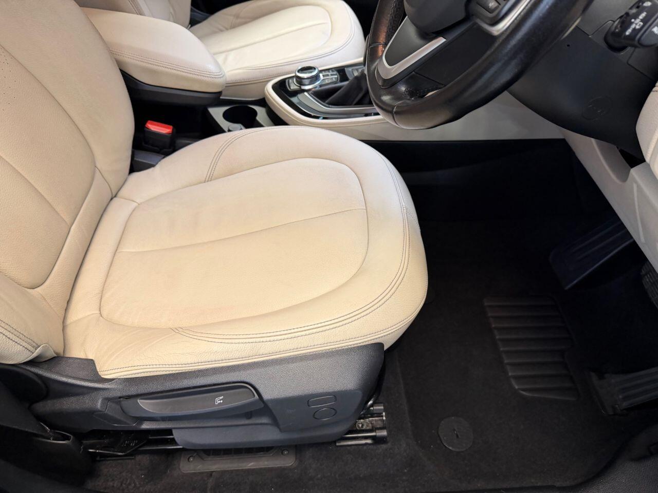BMW 2 Series Active Tourer view 18