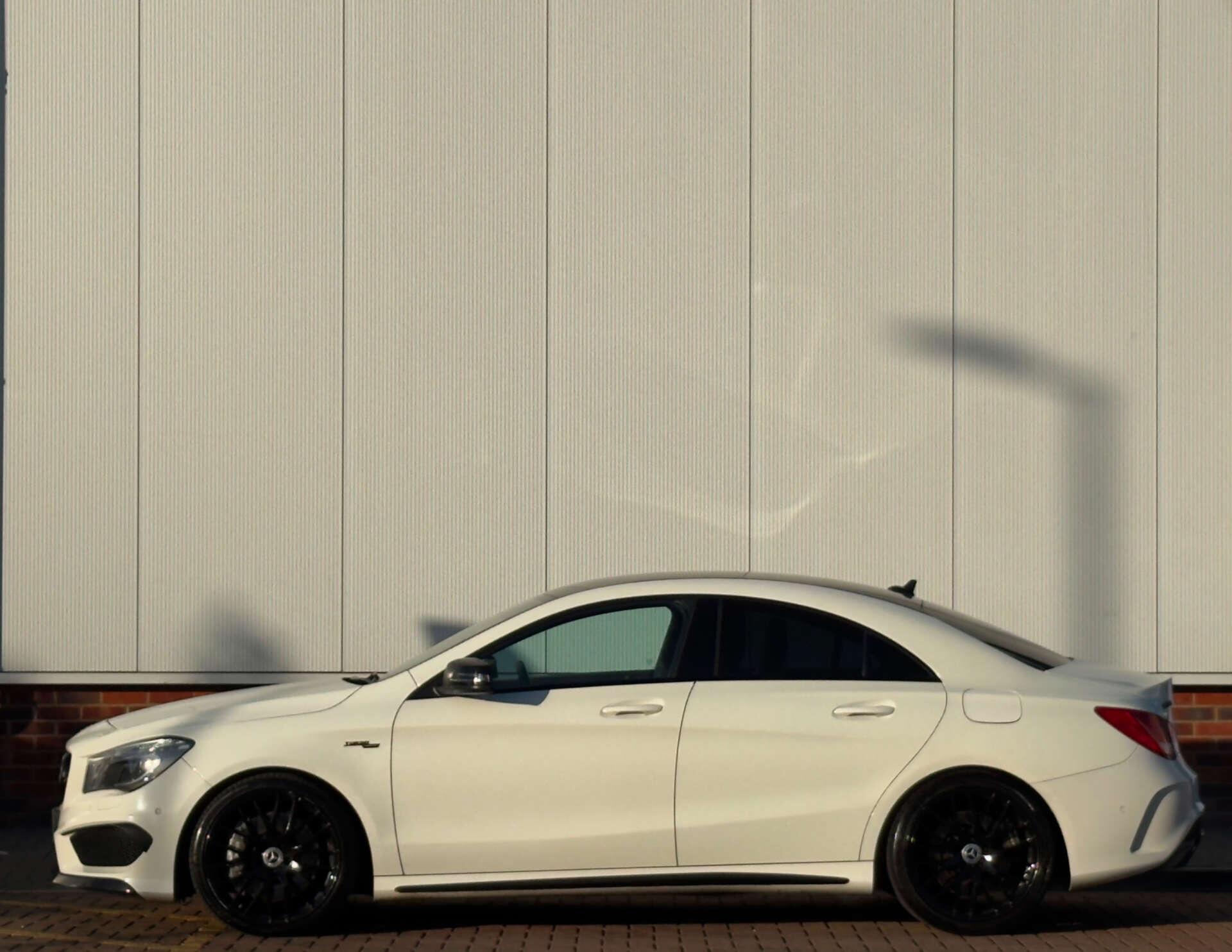Mercedes-Benz Cla view 11