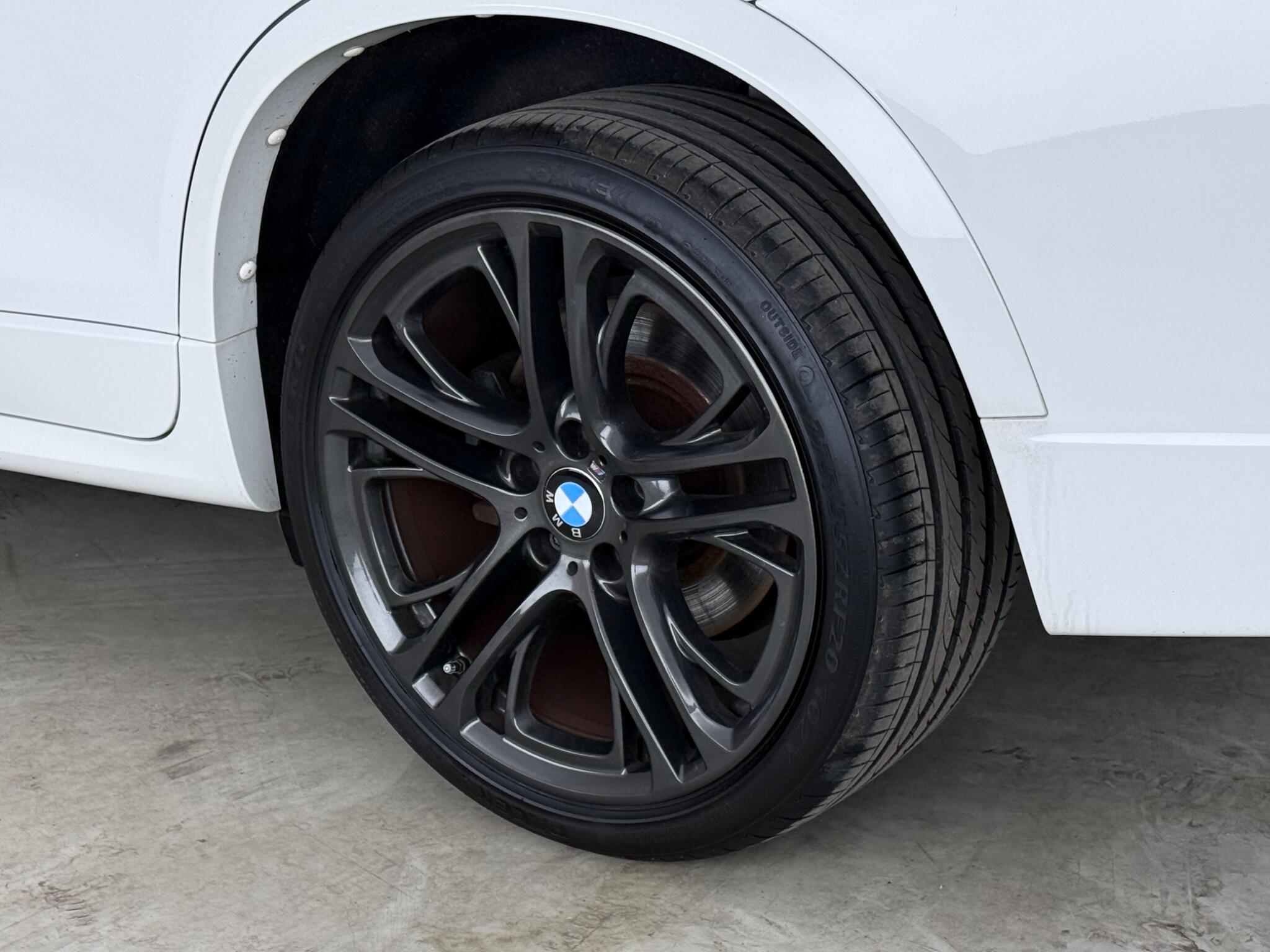 BMW X3 view 9