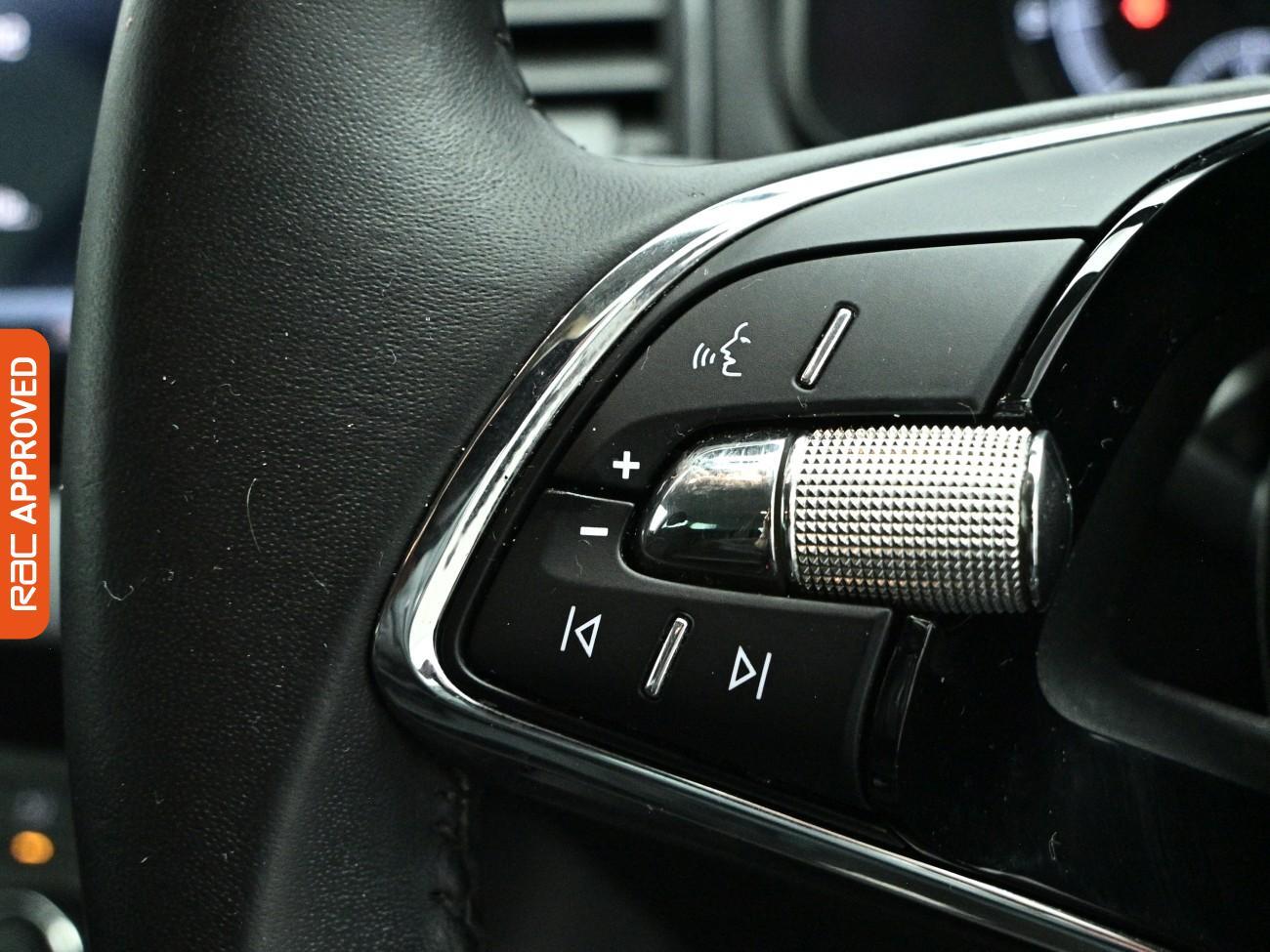 Skoda Karoq view 22