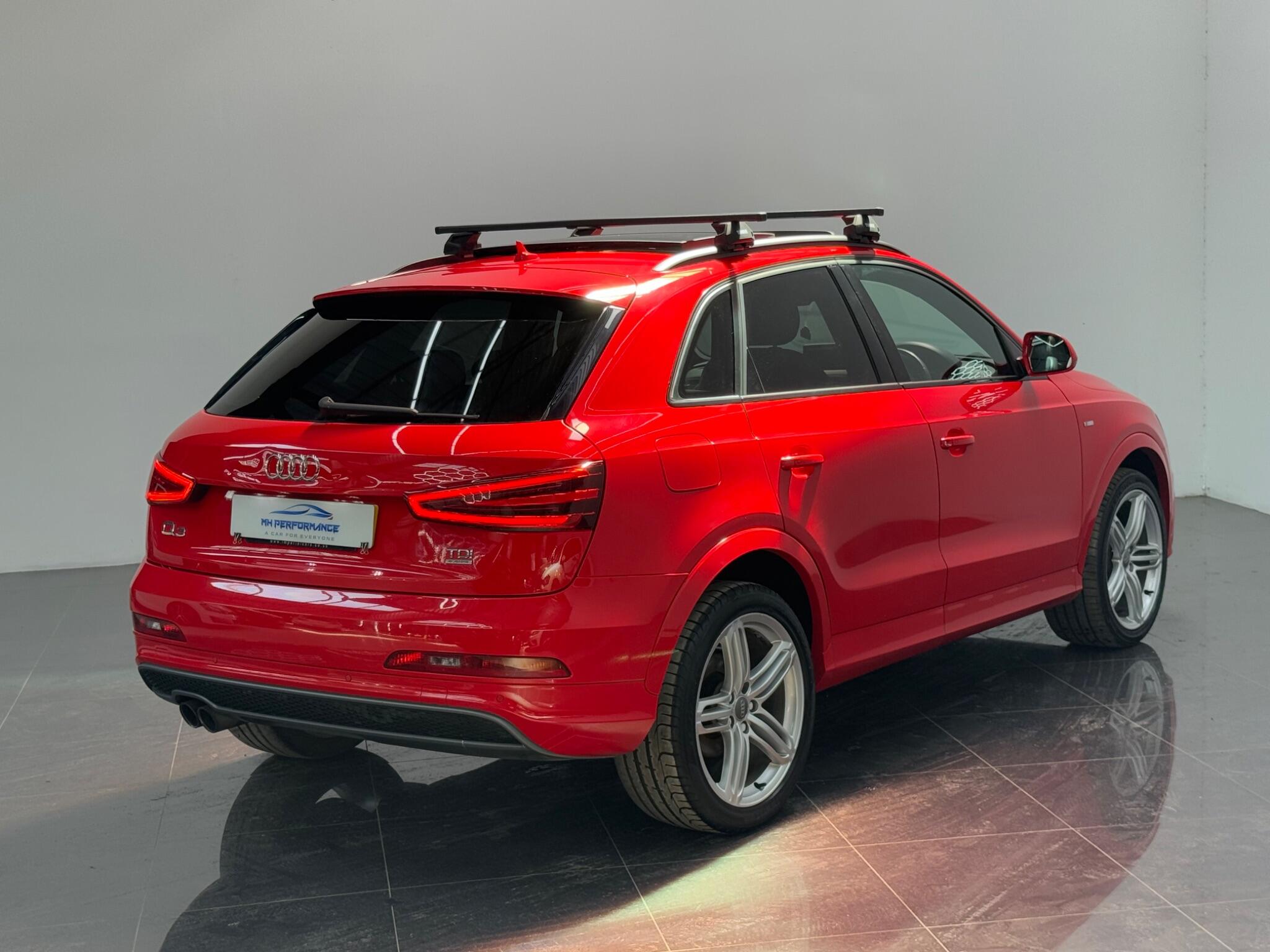 Audi Q3 view 65