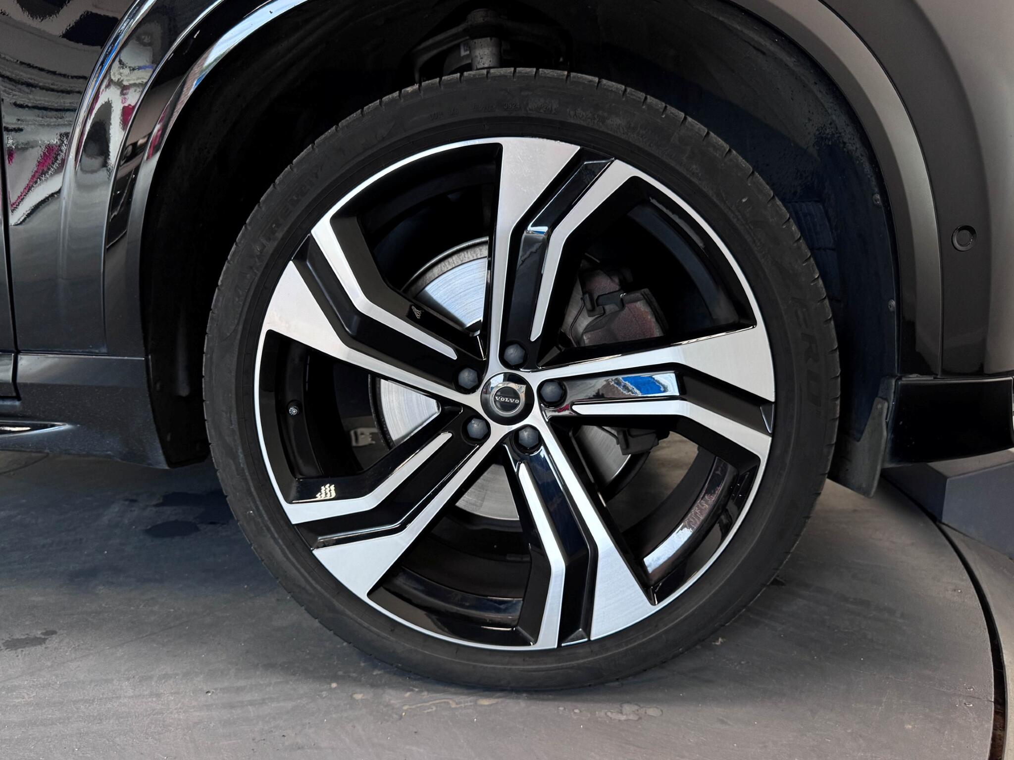 Volvo XC90 view 65