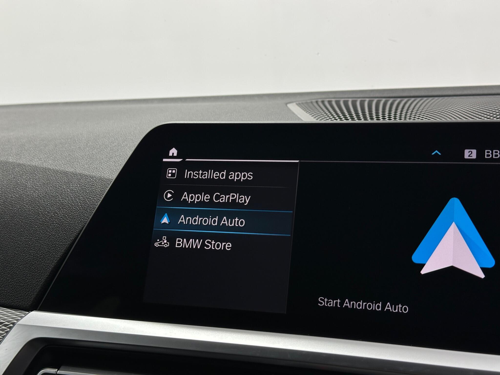 BMW 3 Series view 27