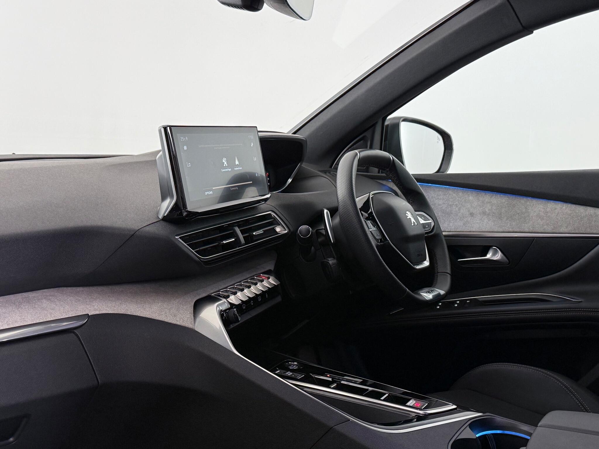 Peugeot 3008 view 13