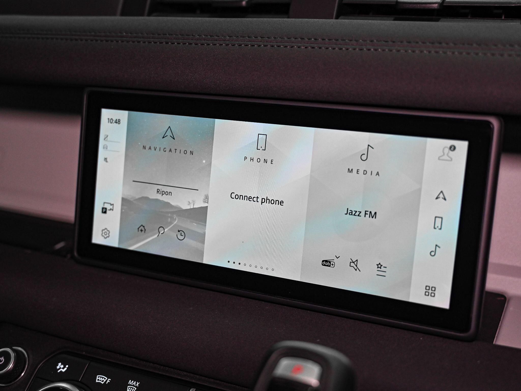 Land Rover Defender view 13