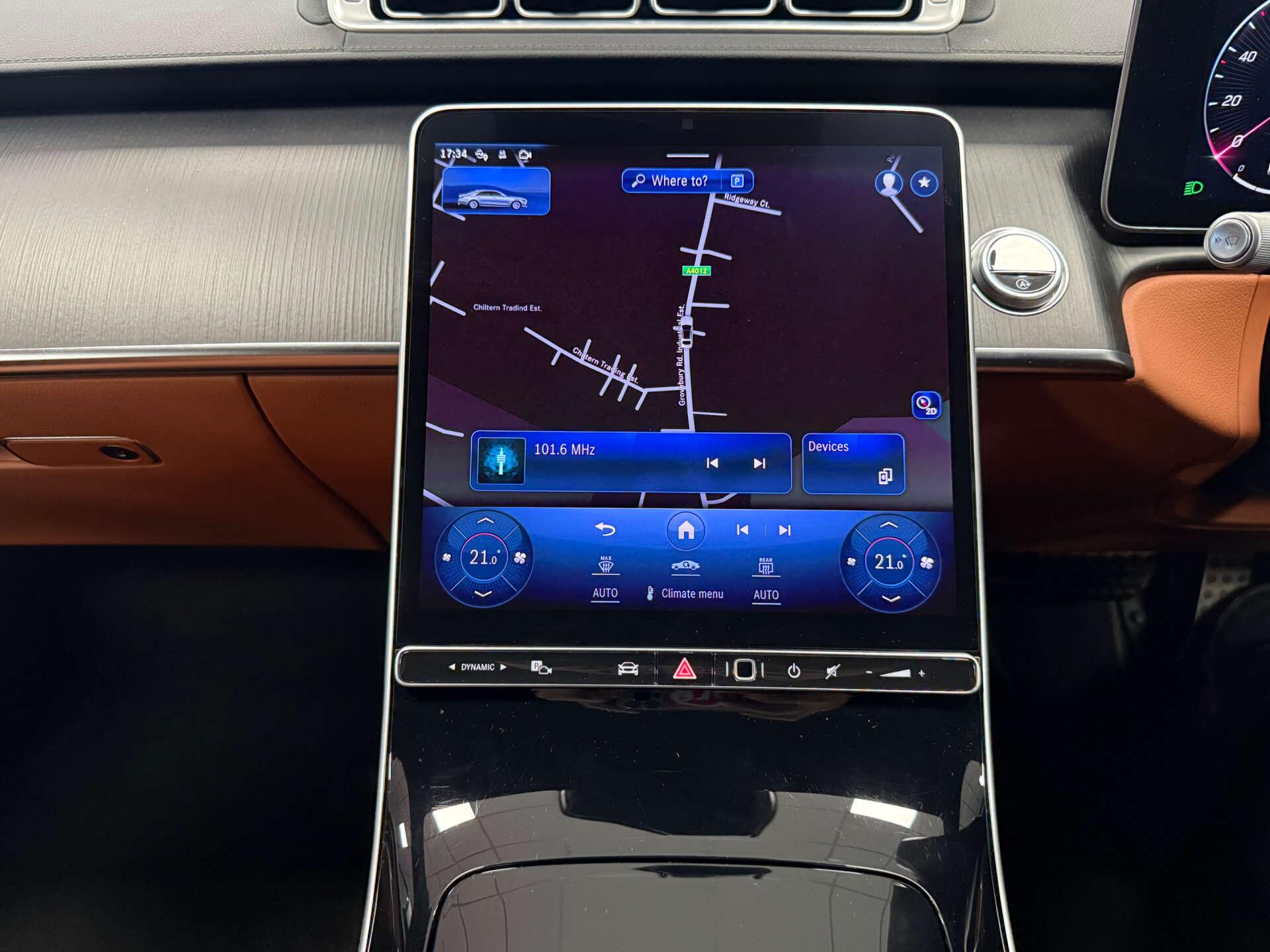 Mercedes-Benz S-Class view 16