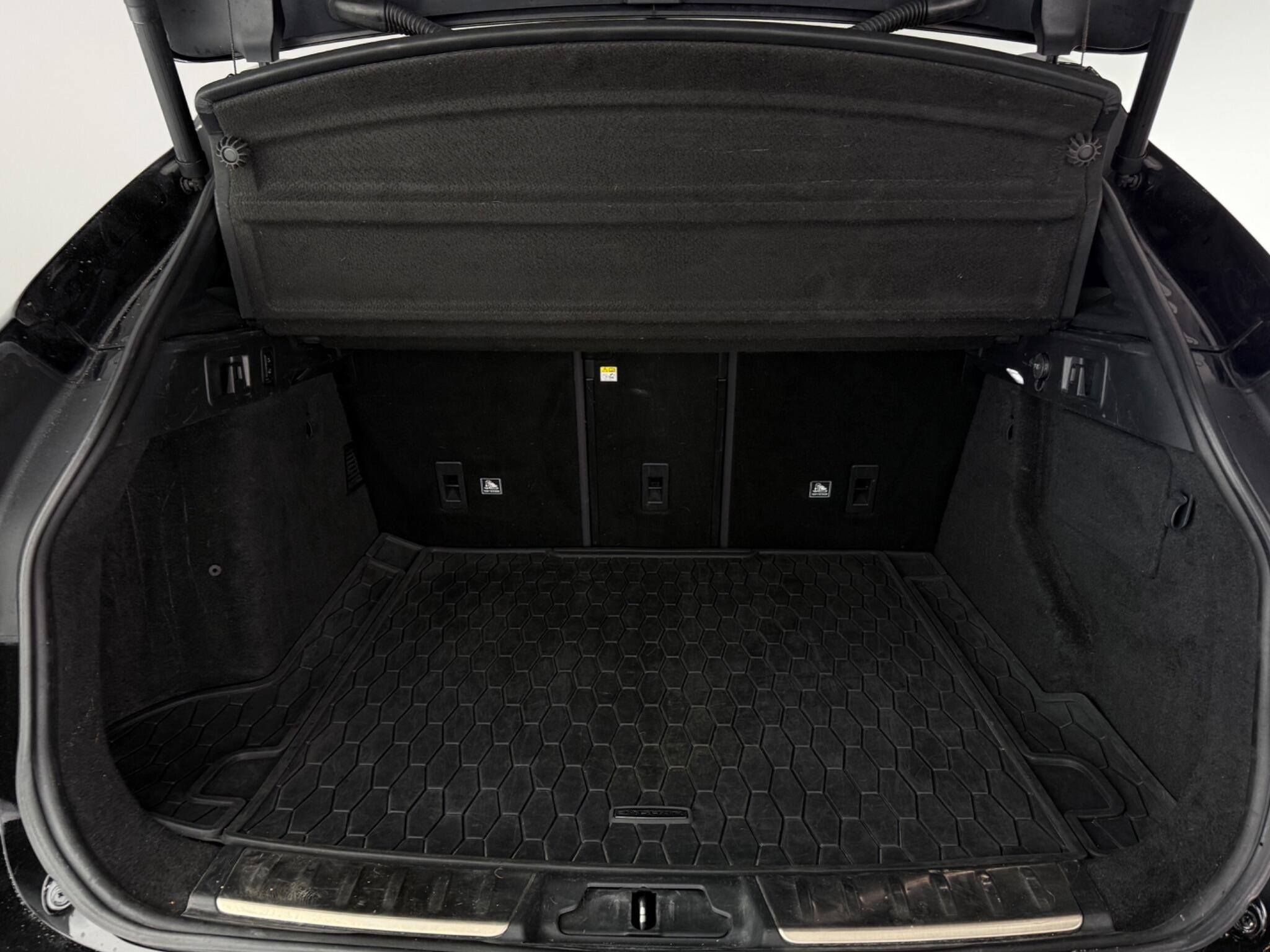 Jaguar F-Pace view 11