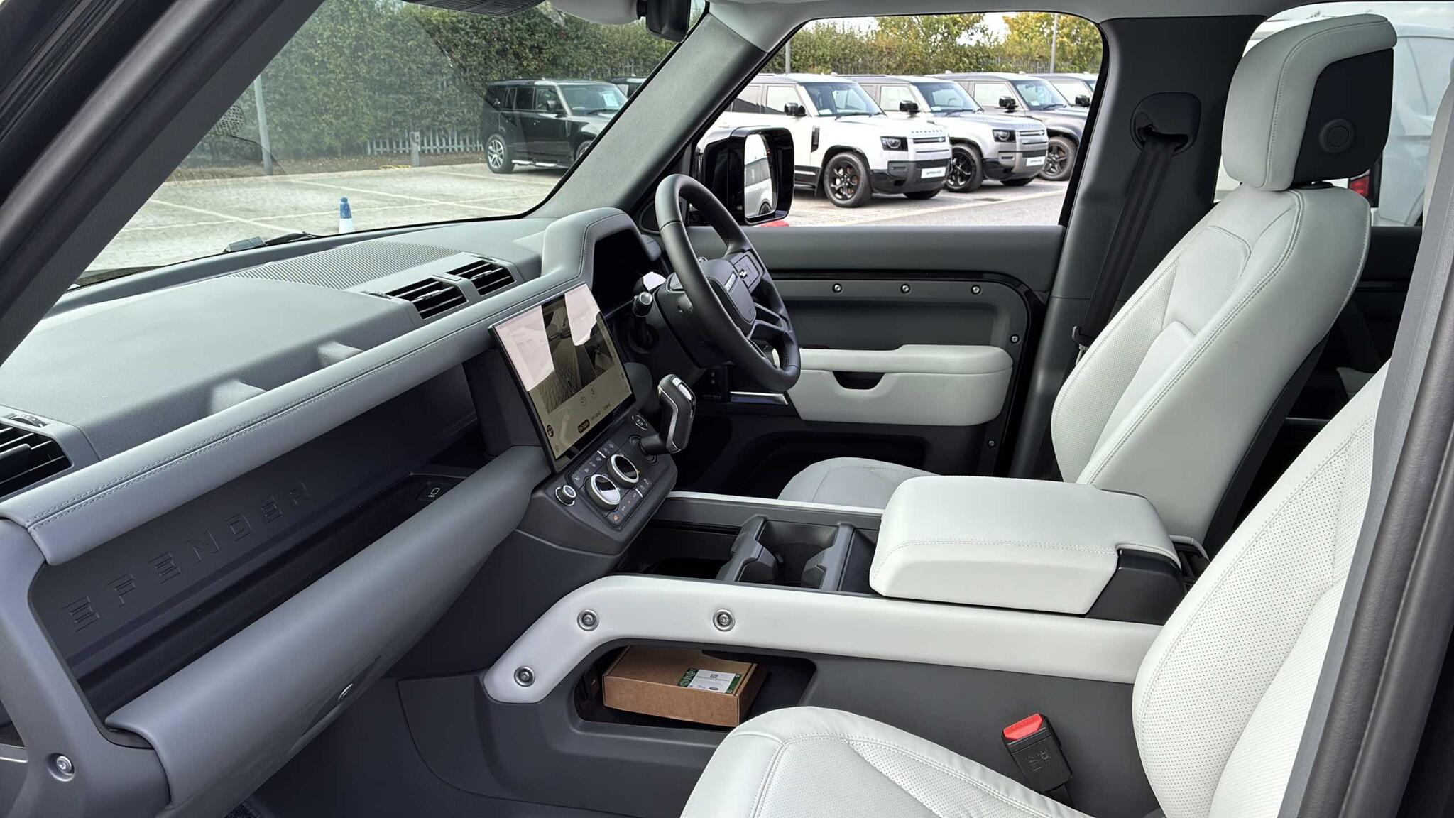 Land Rover Defender view 3