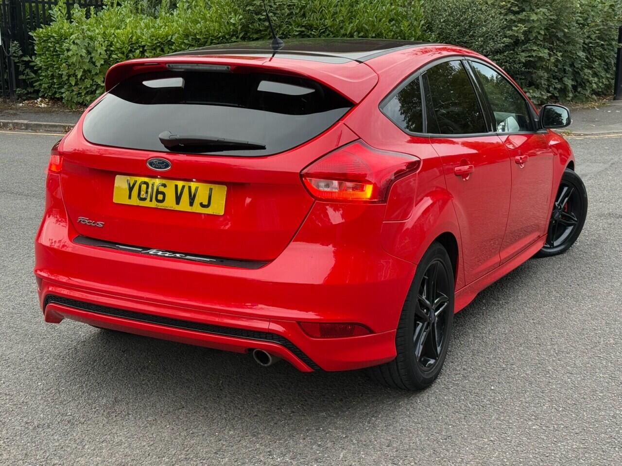 Ford Focus view 7