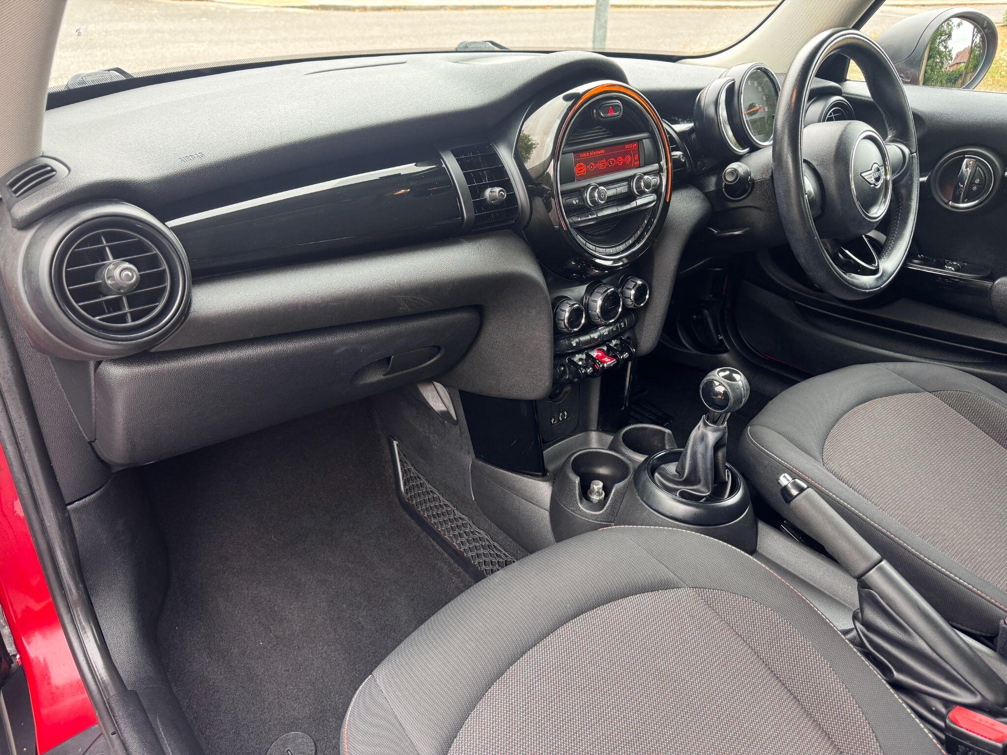 2015 MINI Hatch 1.2 One Euro 6 (s/s) 3dr • 114,000 miles image 9