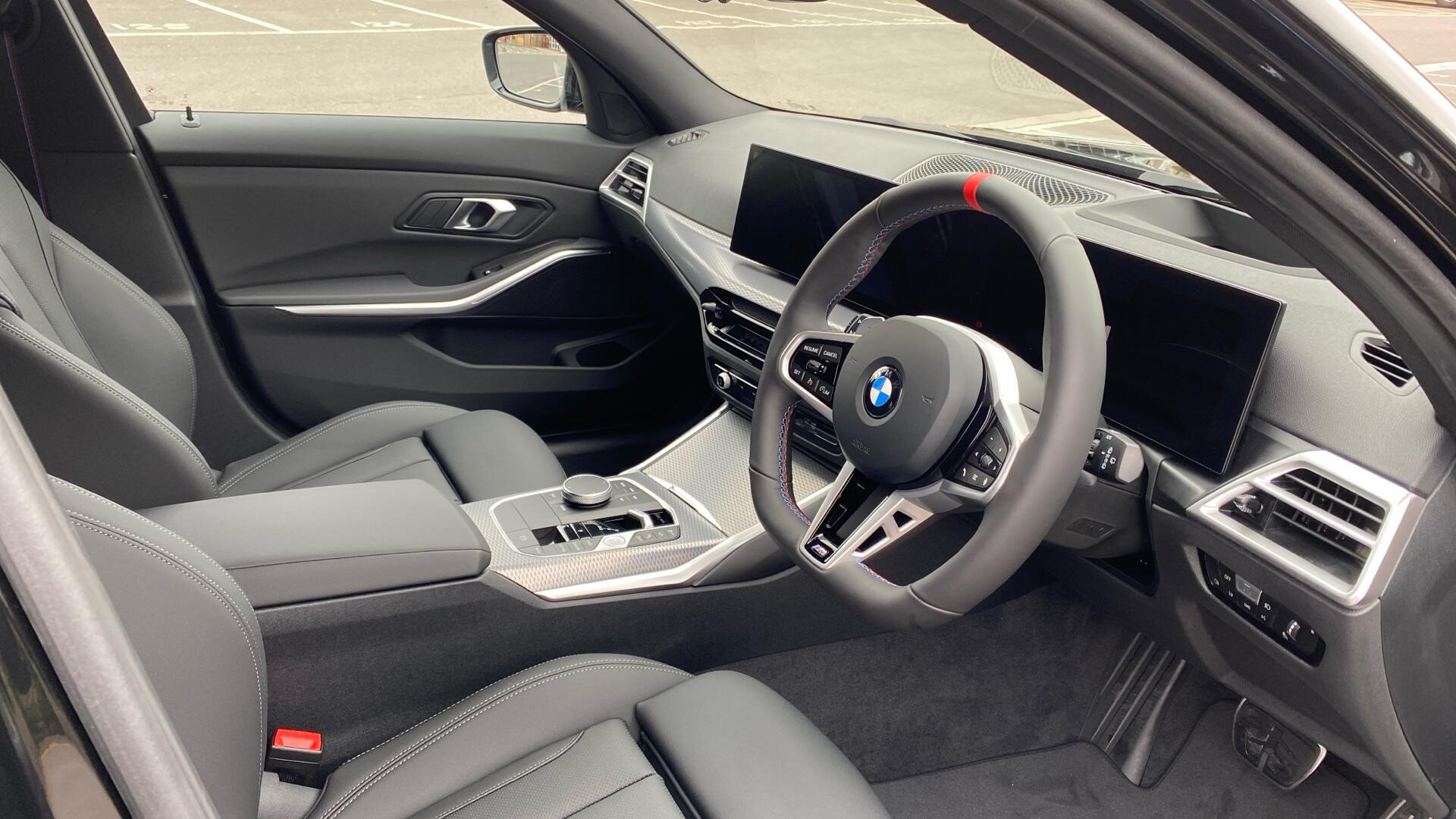 BMW 3 Series view 6