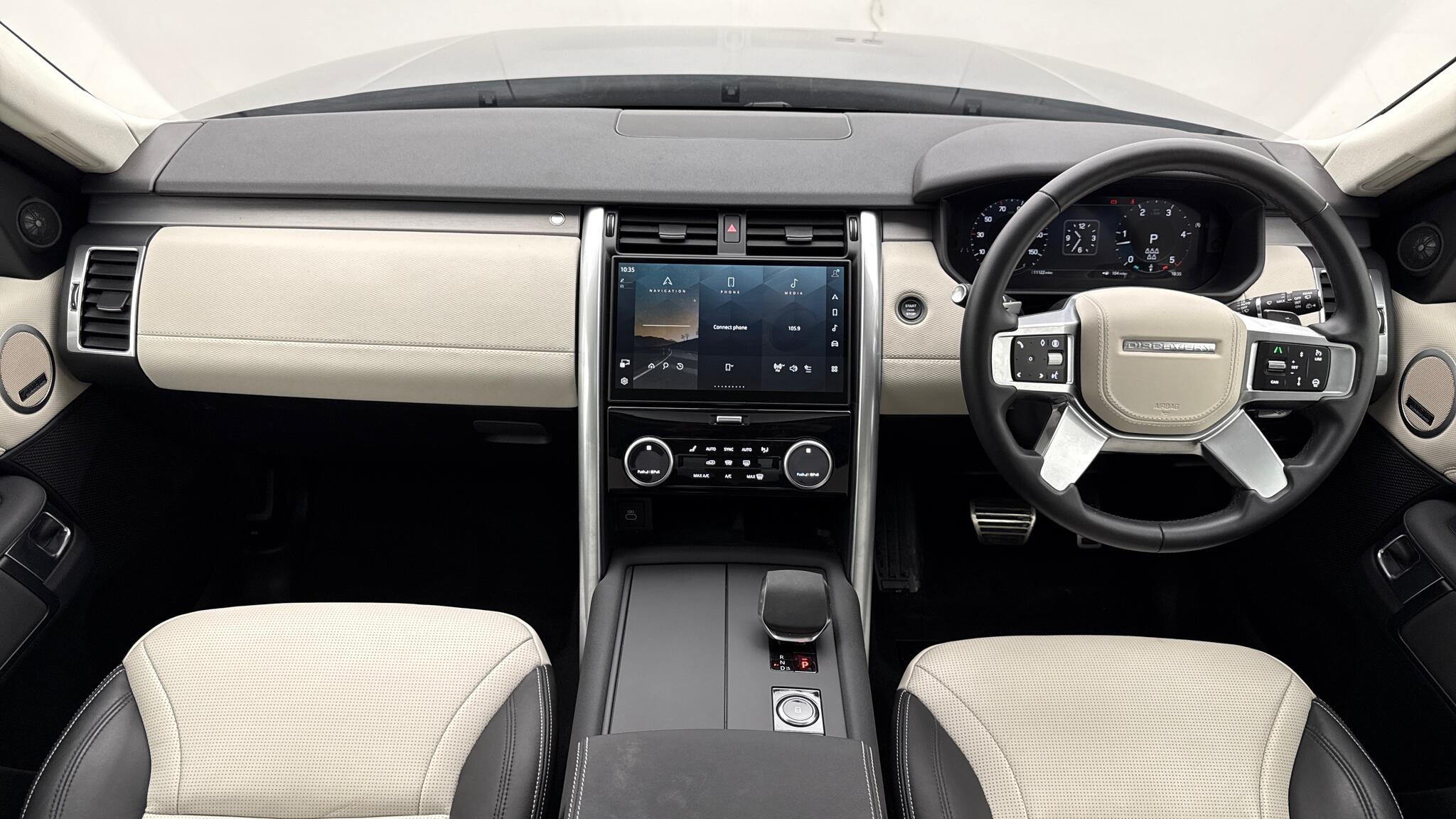 Land Rover Discovery view 9