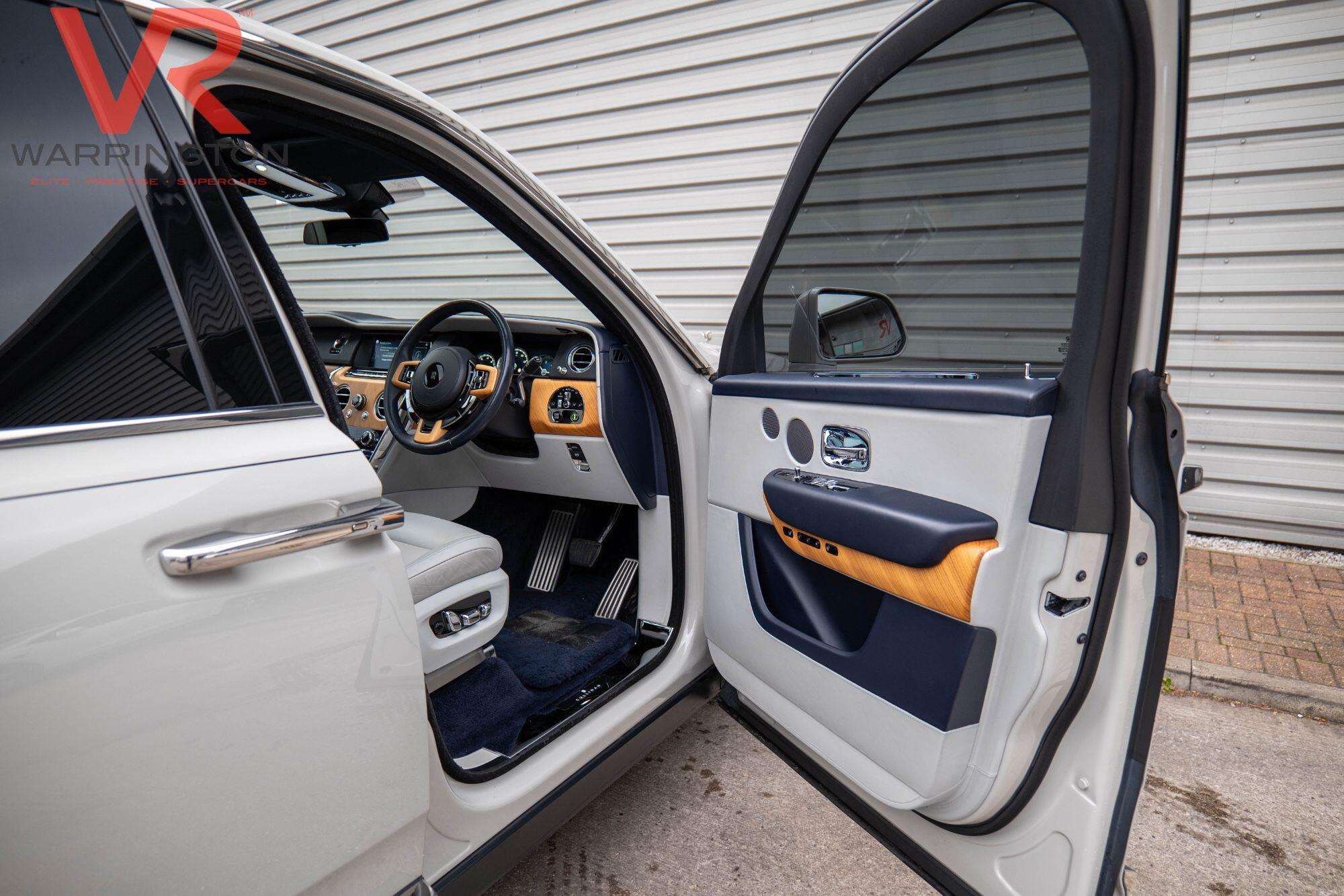 Rolls-Royce Cullinan view 25