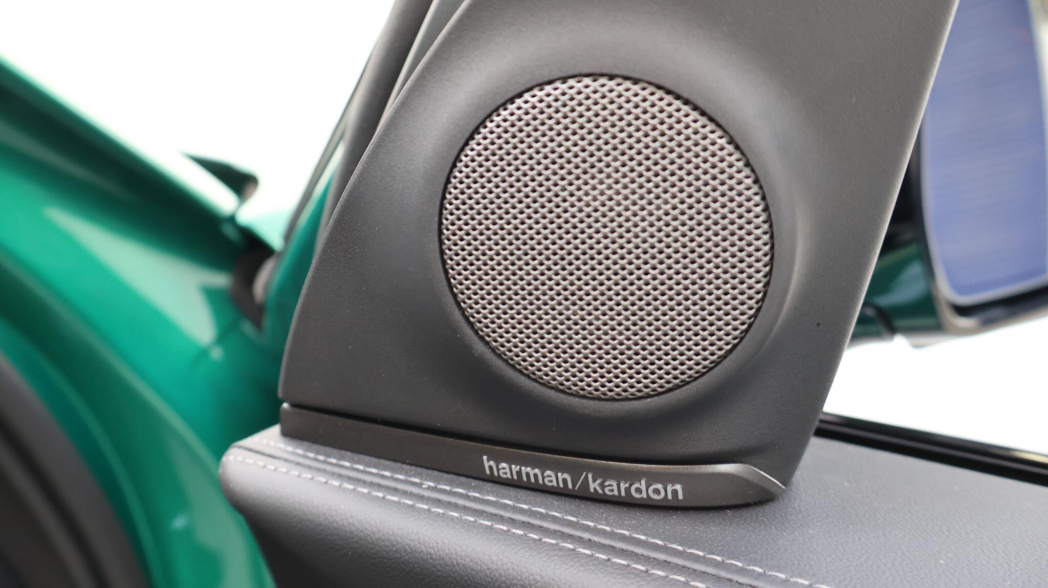 BMW XM view 19