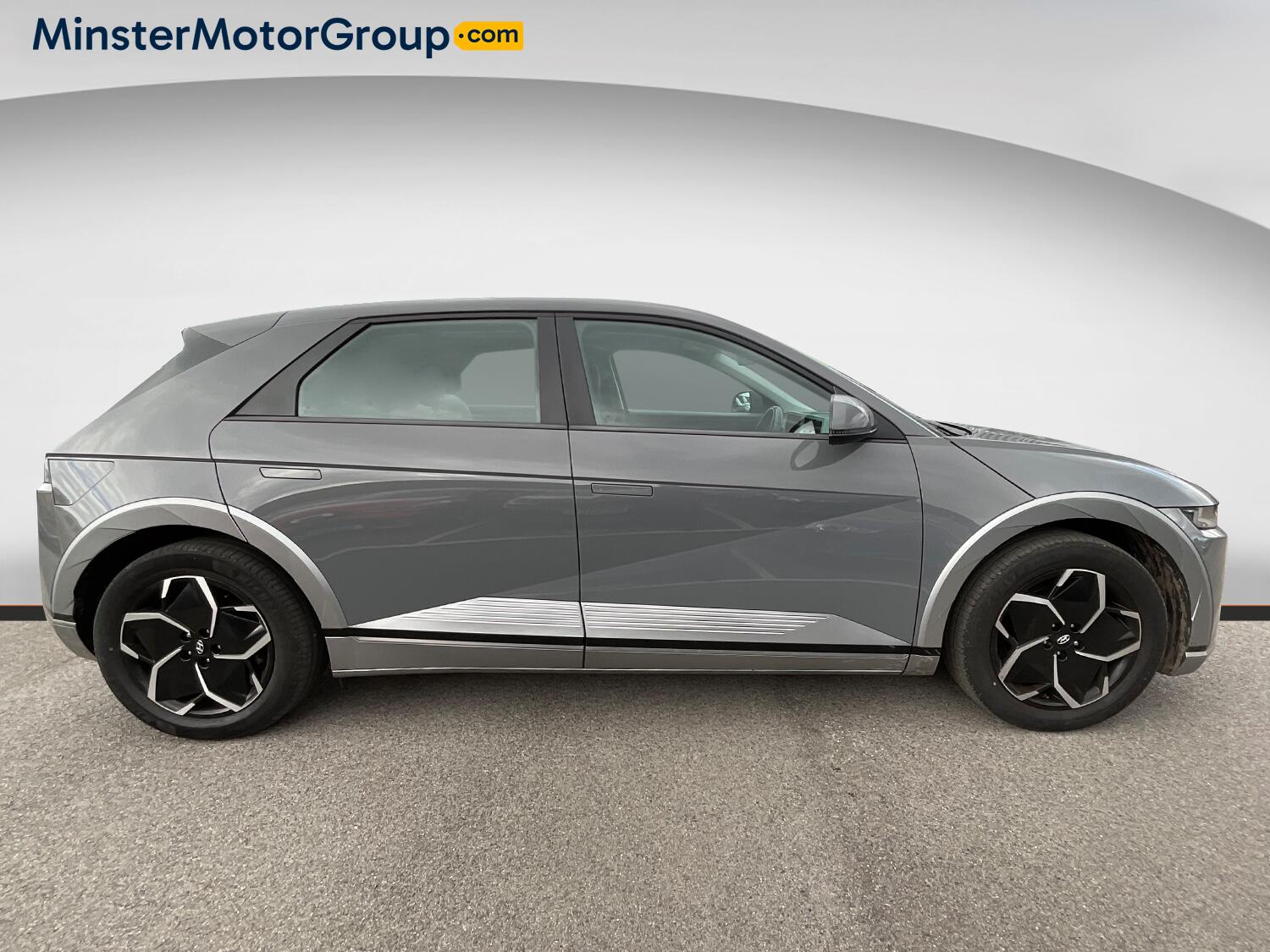 Hyundai Ioniq 5 view 2