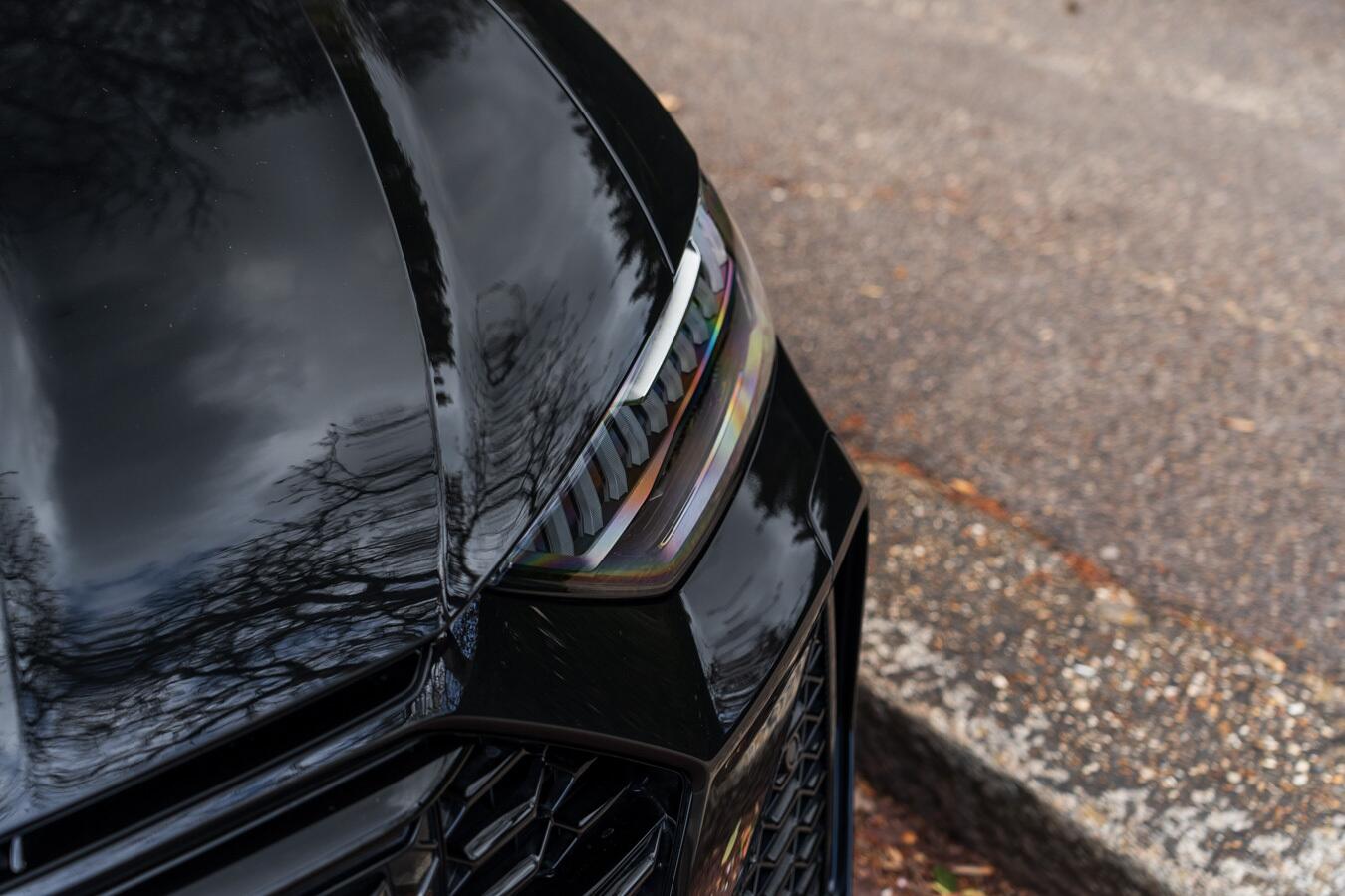 Audi RS6 Avant view 11