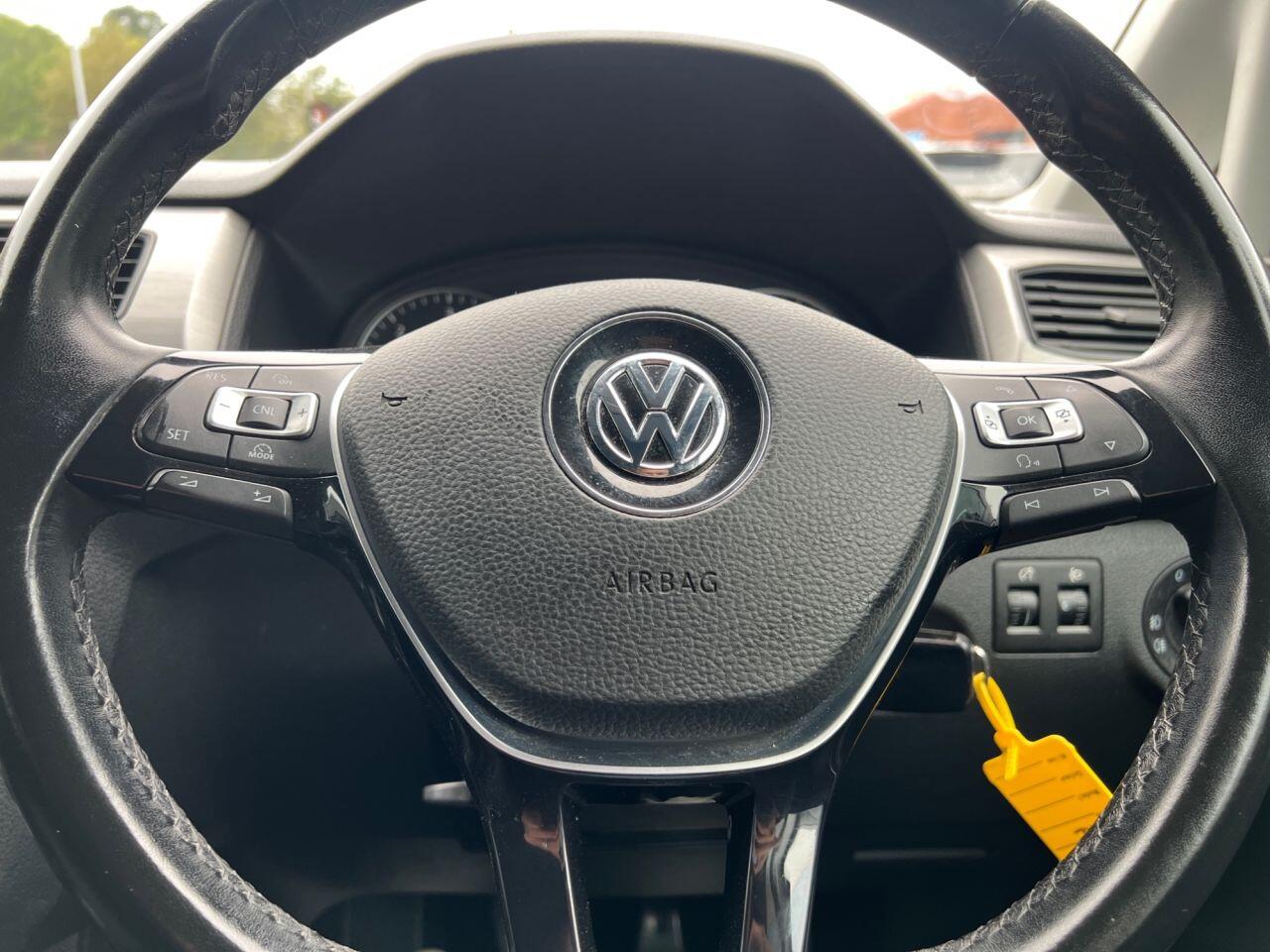 Volkswagen Caddy Maxi Life view 29