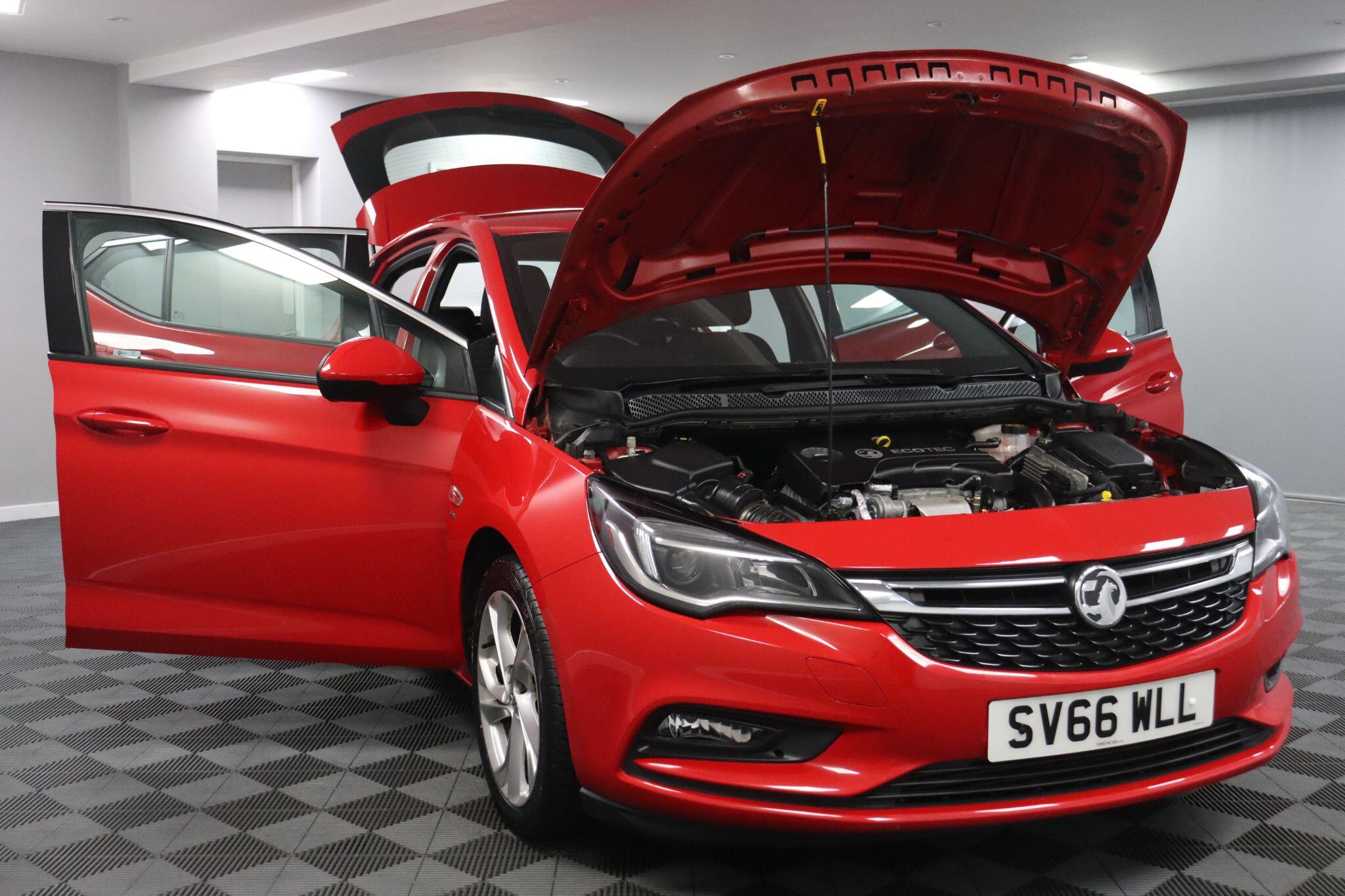 Vauxhall Astra view 13