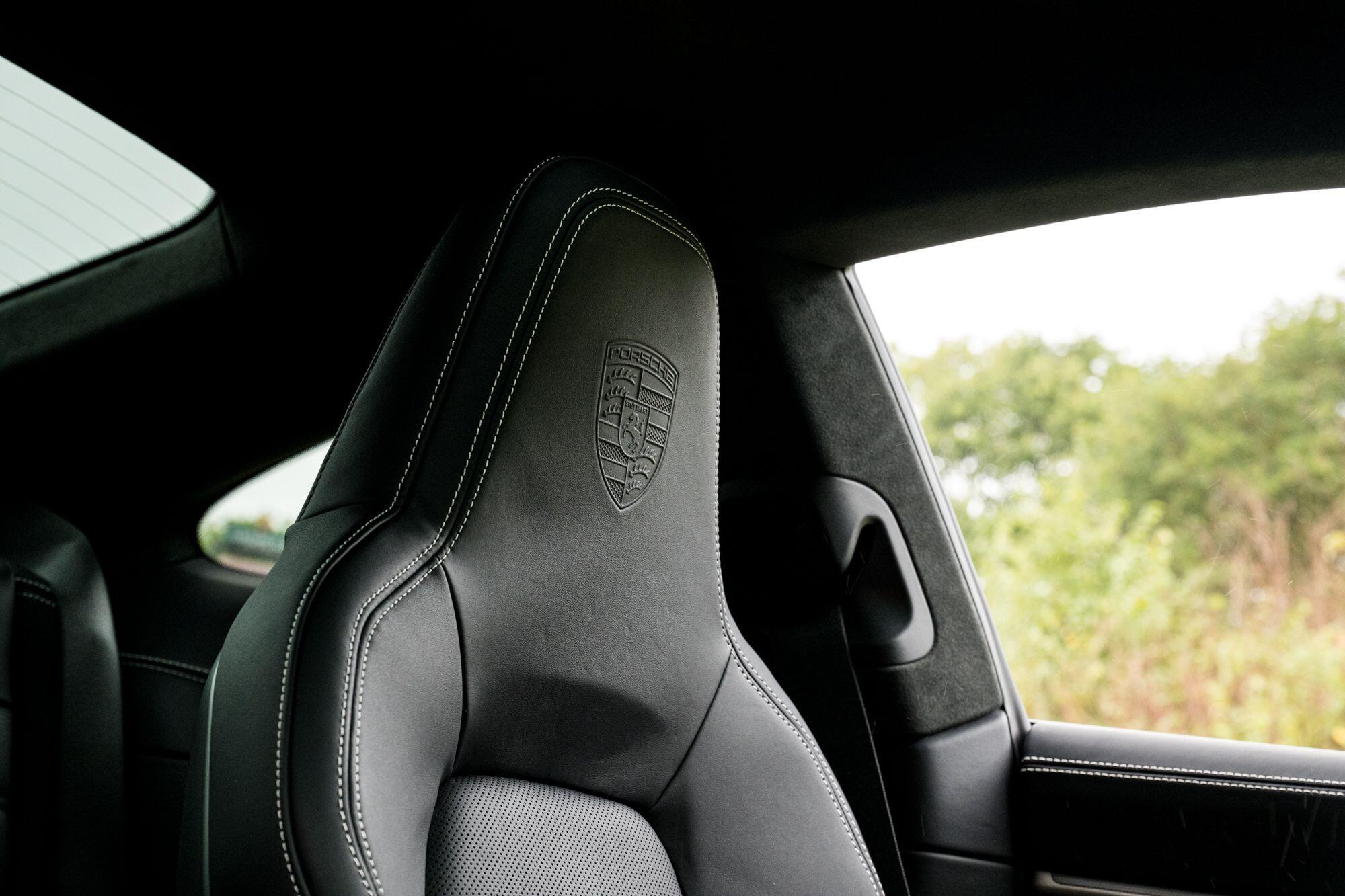 Porsche 911 view 62