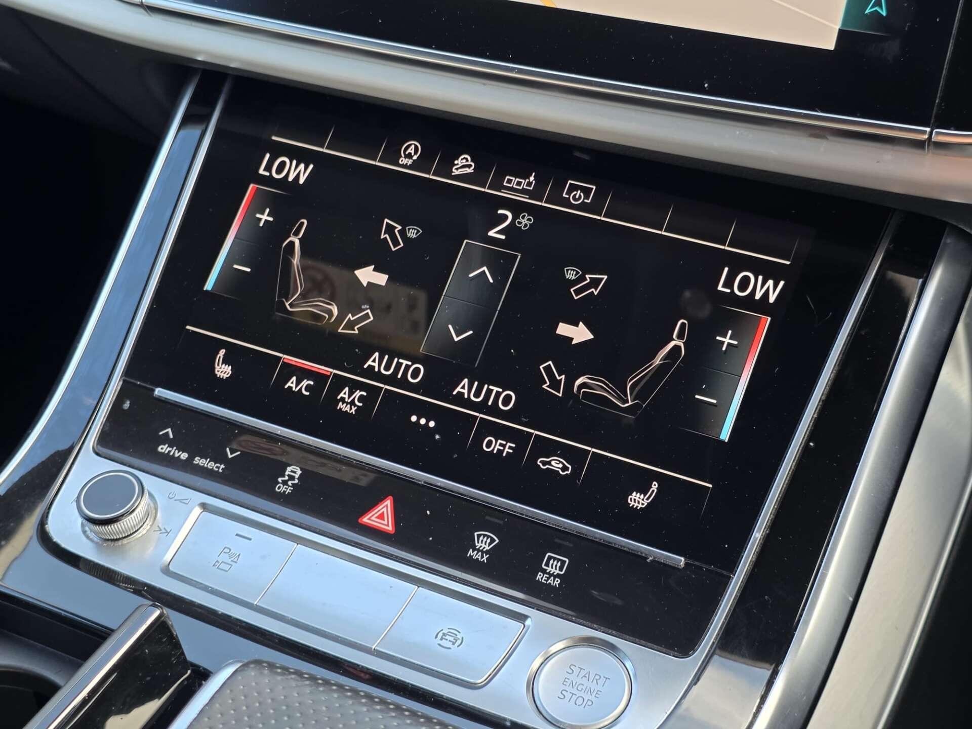 Audi Q8 view 37
