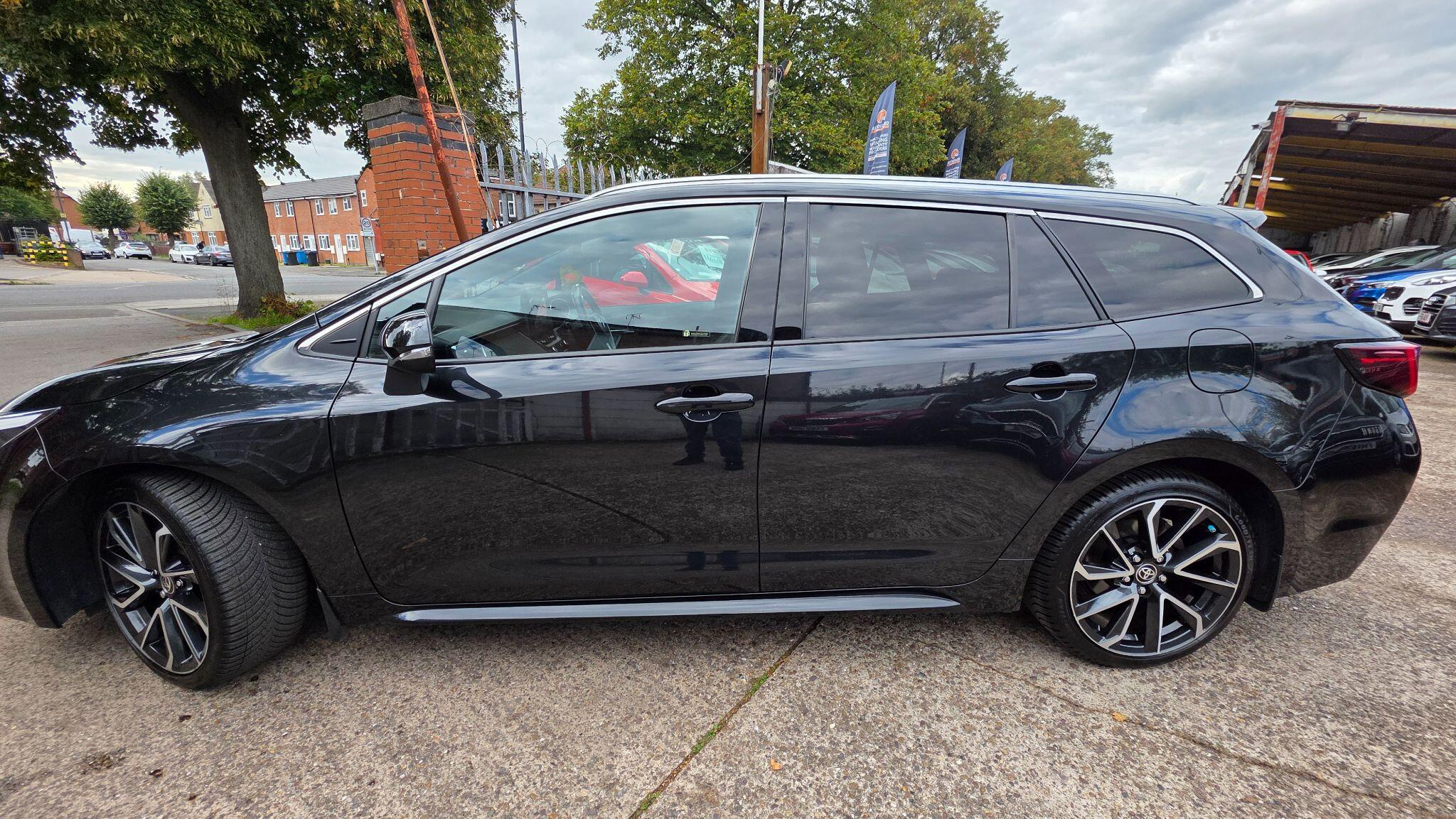 Toyota Corolla view 17