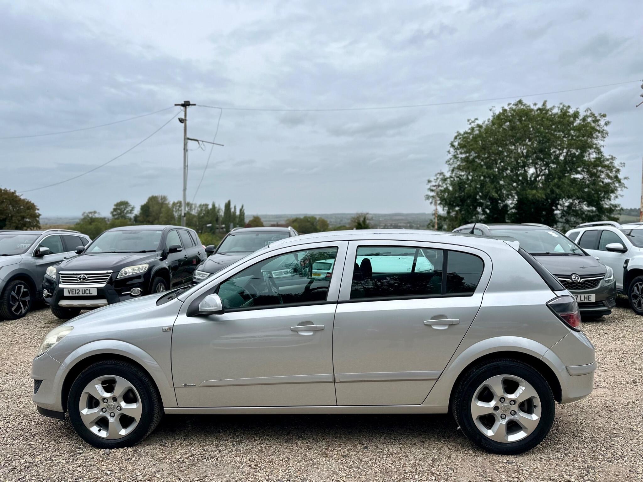 Vauxhall Astra view 8