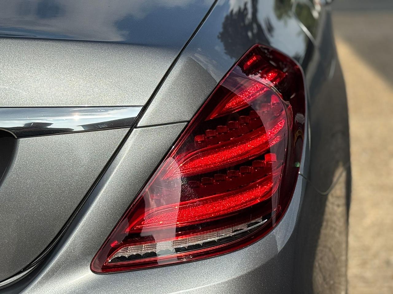 Mercedes-Benz S Class view 27