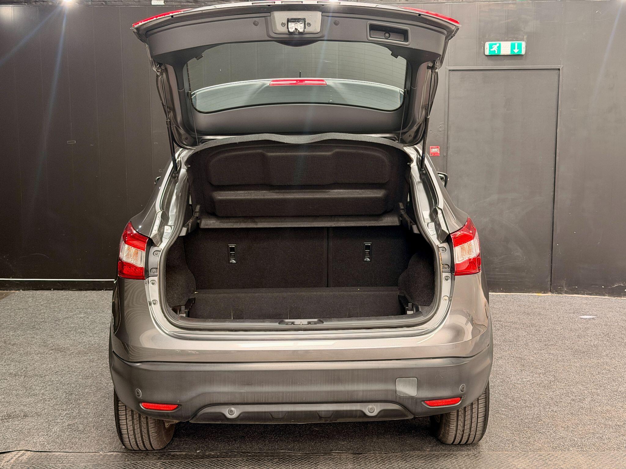Nissan Qashqai view 23