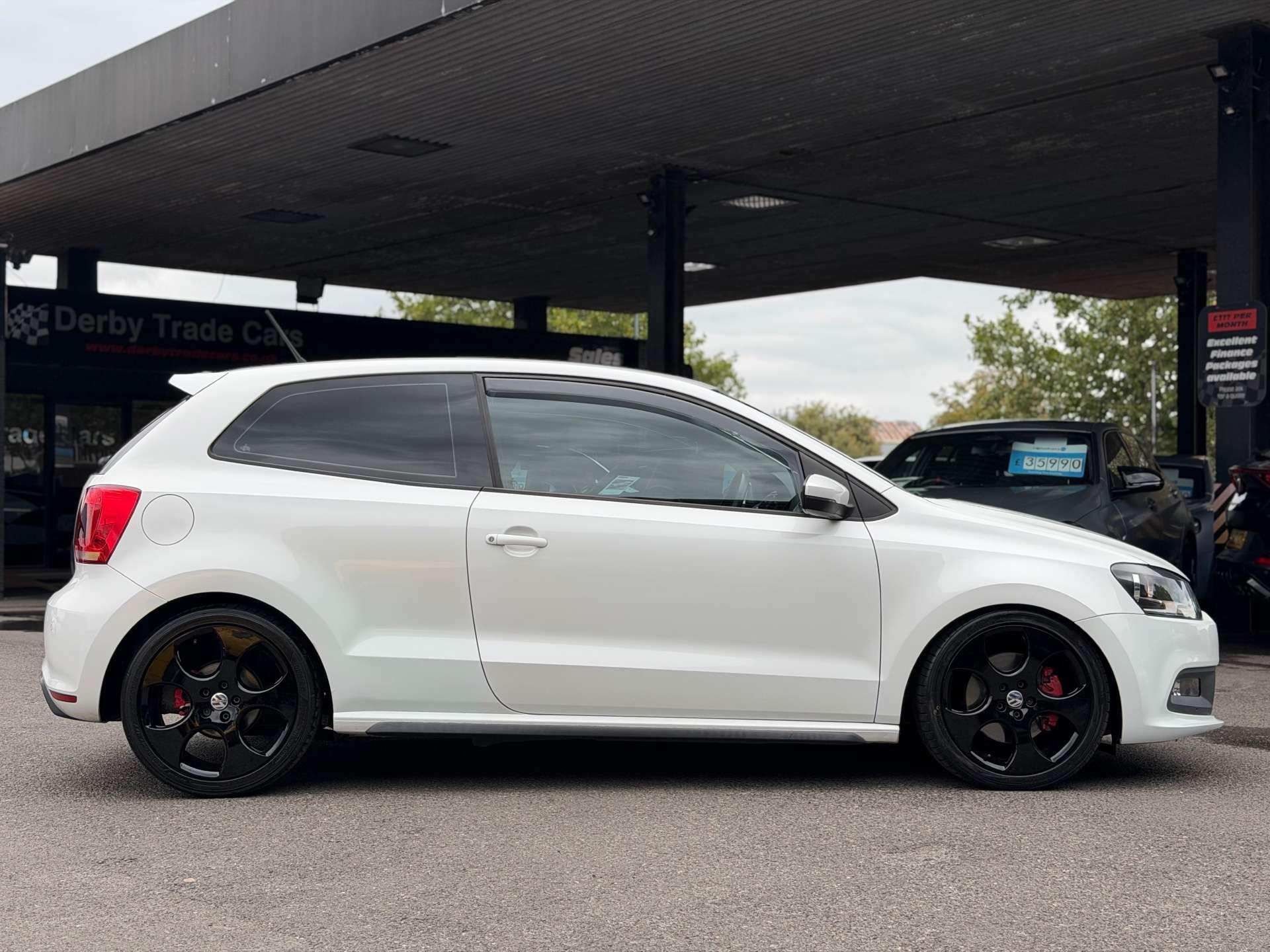 Volkswagen Polo view 10