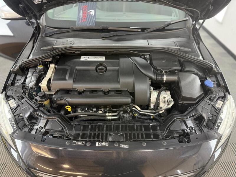 2014 Volvo V60 SOLD 3.0 T6 R-Design Lux Nav Estate 5dr Petrol Geartronic AWD Euro 5 (304 ps) • 15,000 miles image 13