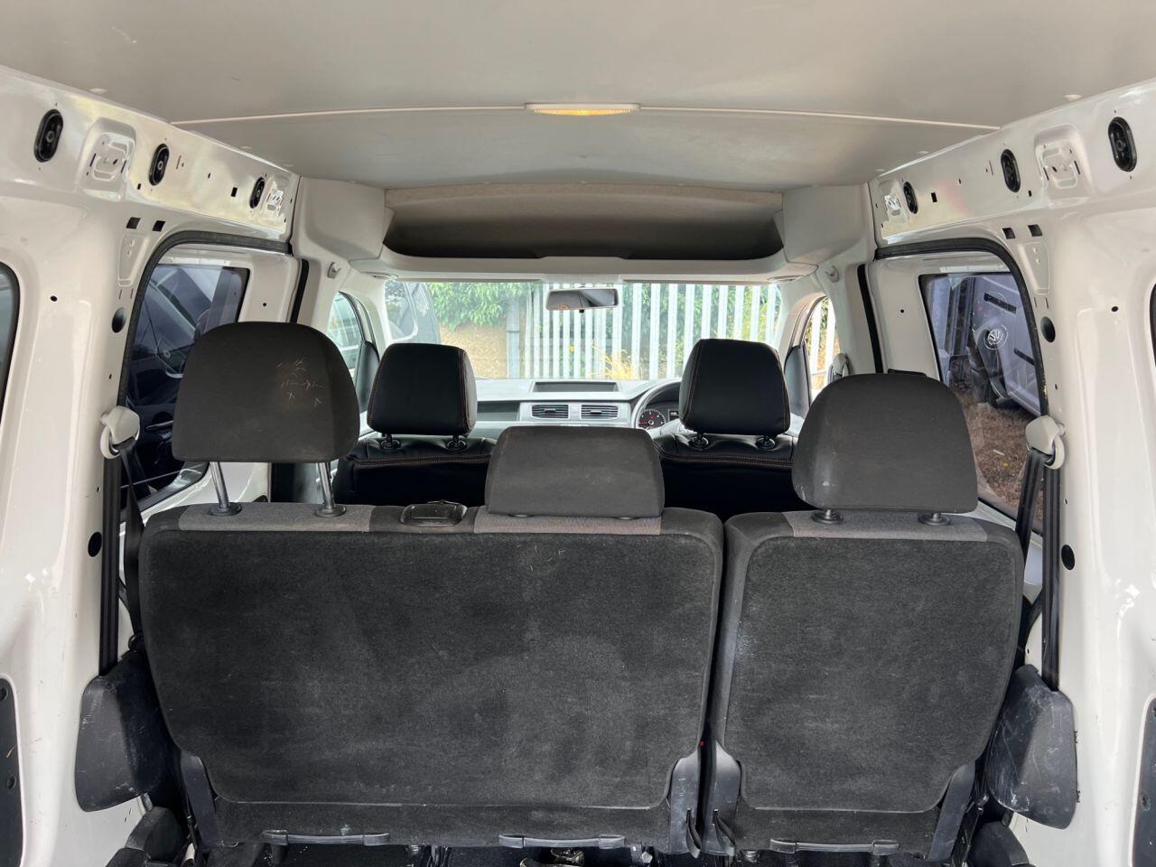 Volkswagen Caddy Maxi Life view 24