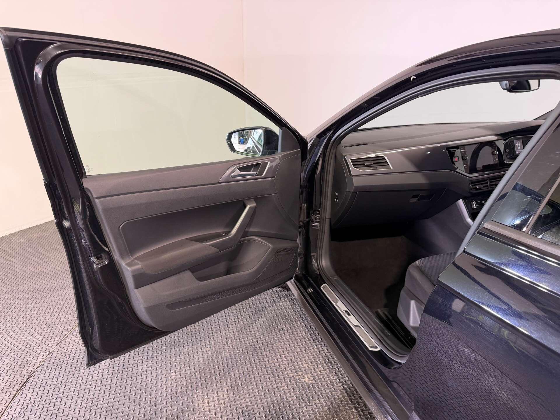 Volkswagen Polo view 49