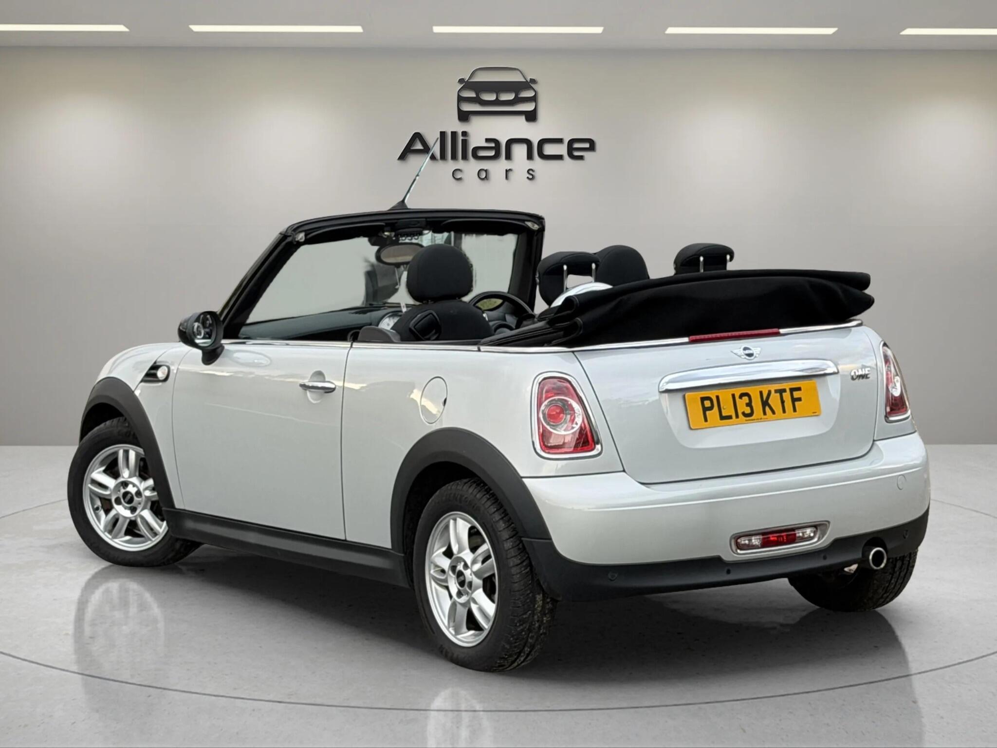Mini Convertible view 3