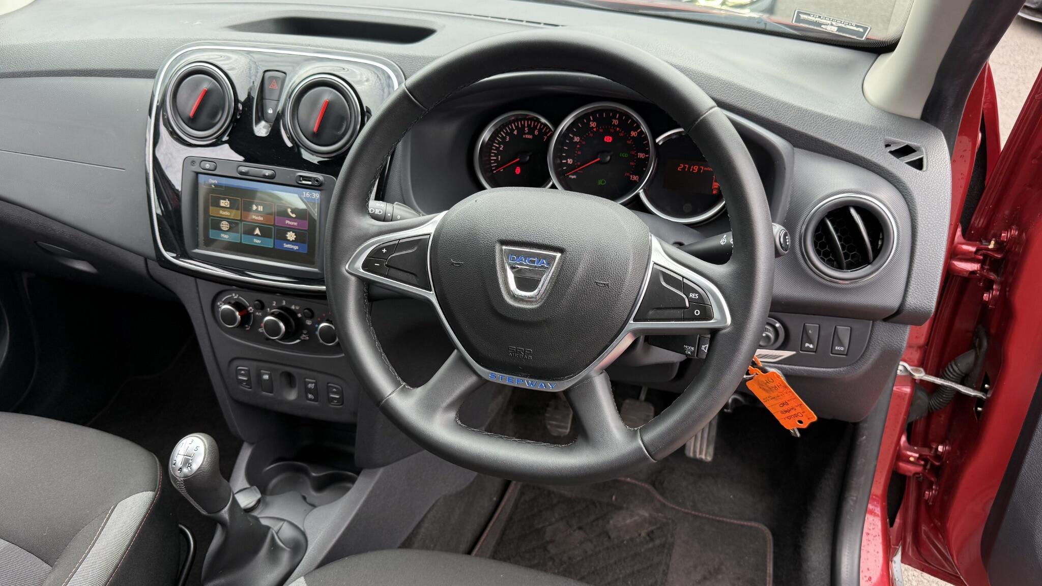 Dacia Sandero view 22